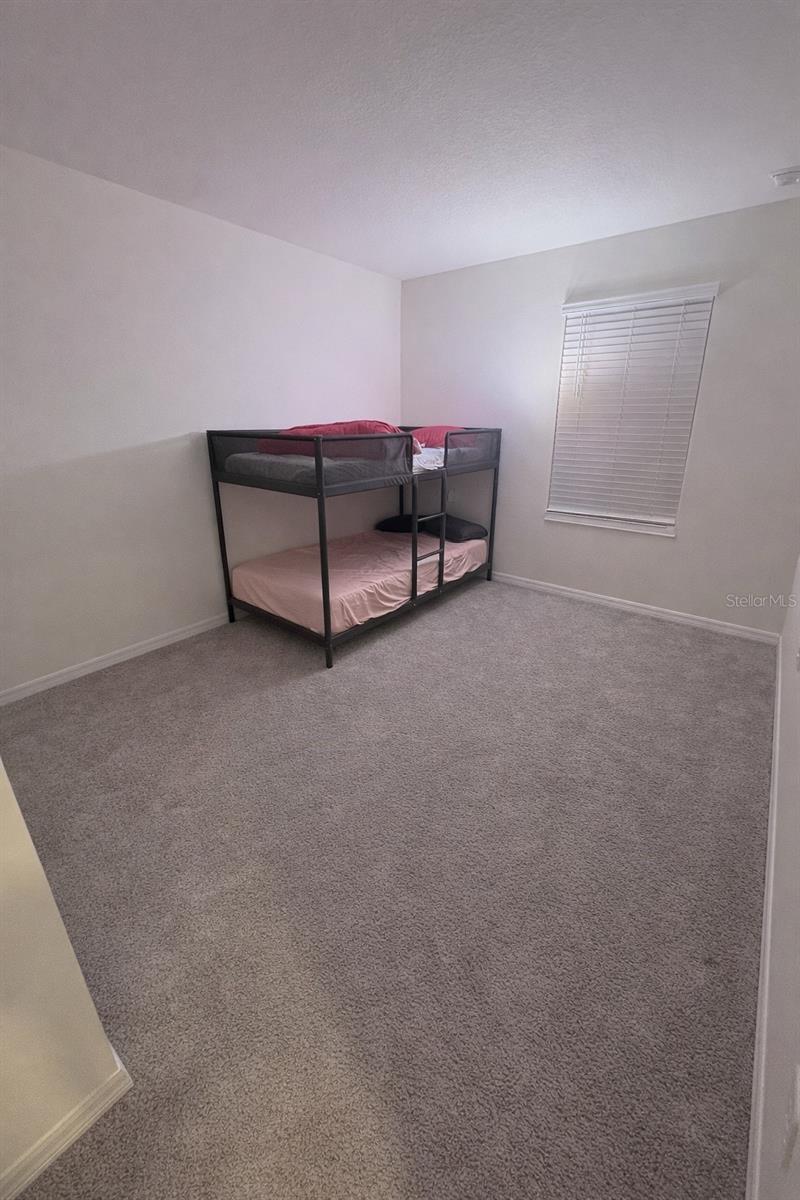 8328 WILDER PINES AVE, LAKELAND, FL, 33809