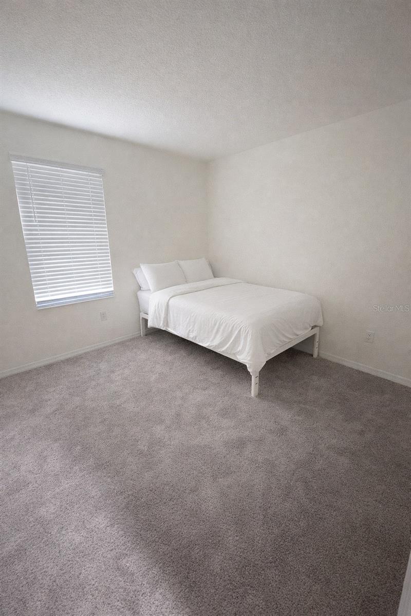 8328 WILDER PINES AVE, LAKELAND, FL, 33809