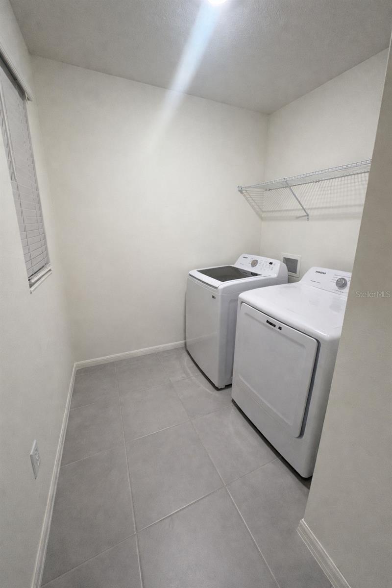 8328 WILDER PINES AVE, LAKELAND, FL, 33809