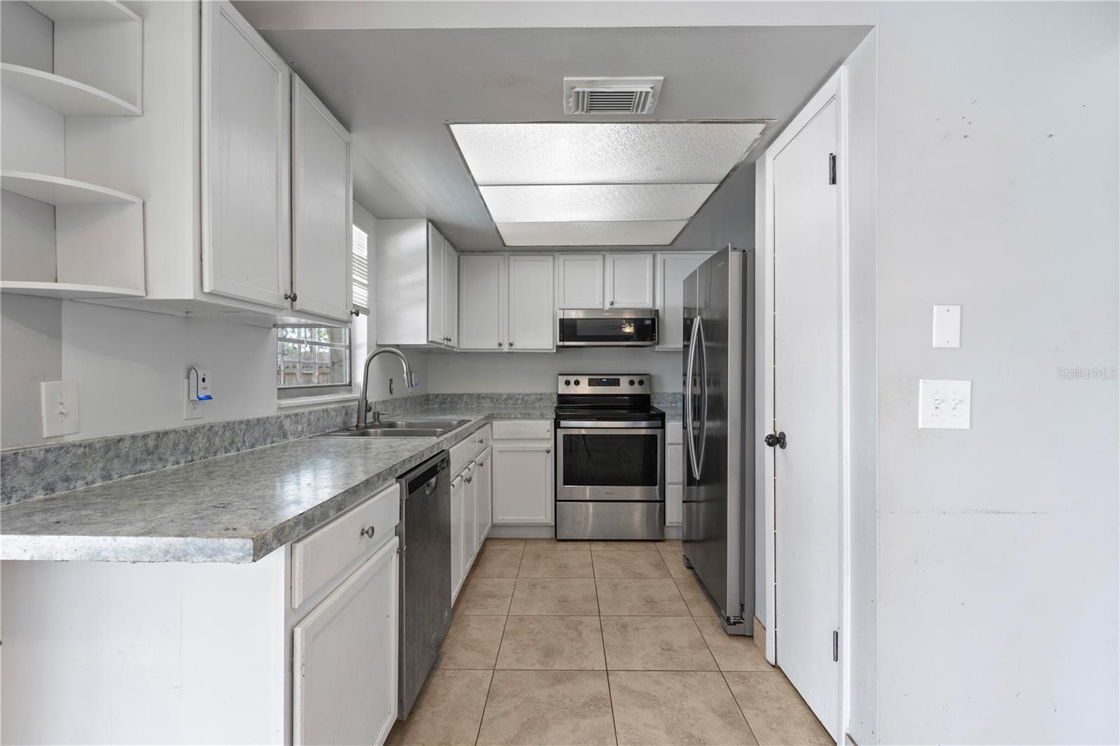 5633 MARVELL AVE, ORLANDO, FL, 32839