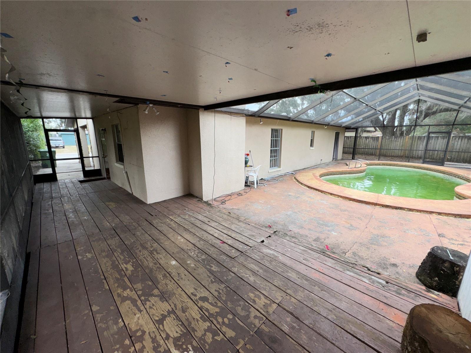 3011 E FLORA ST, TAMPA, FL, 33610