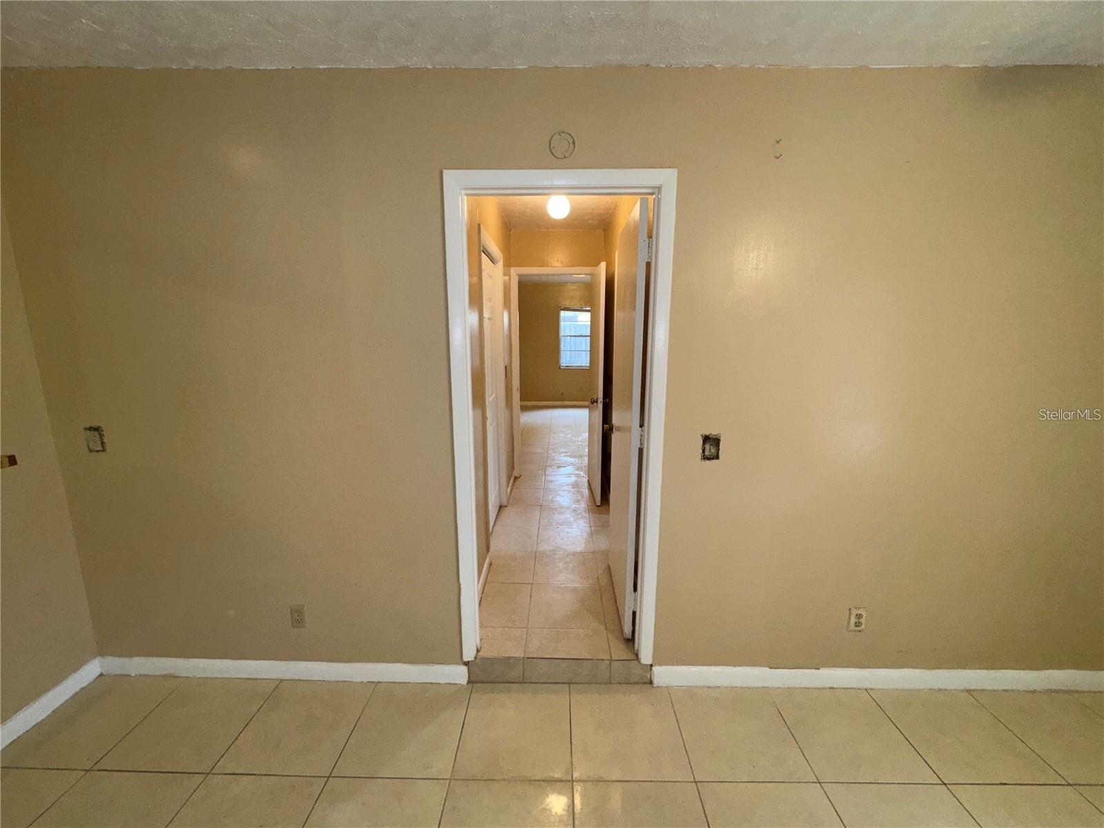 3011 E FLORA ST, TAMPA, FL, 33610