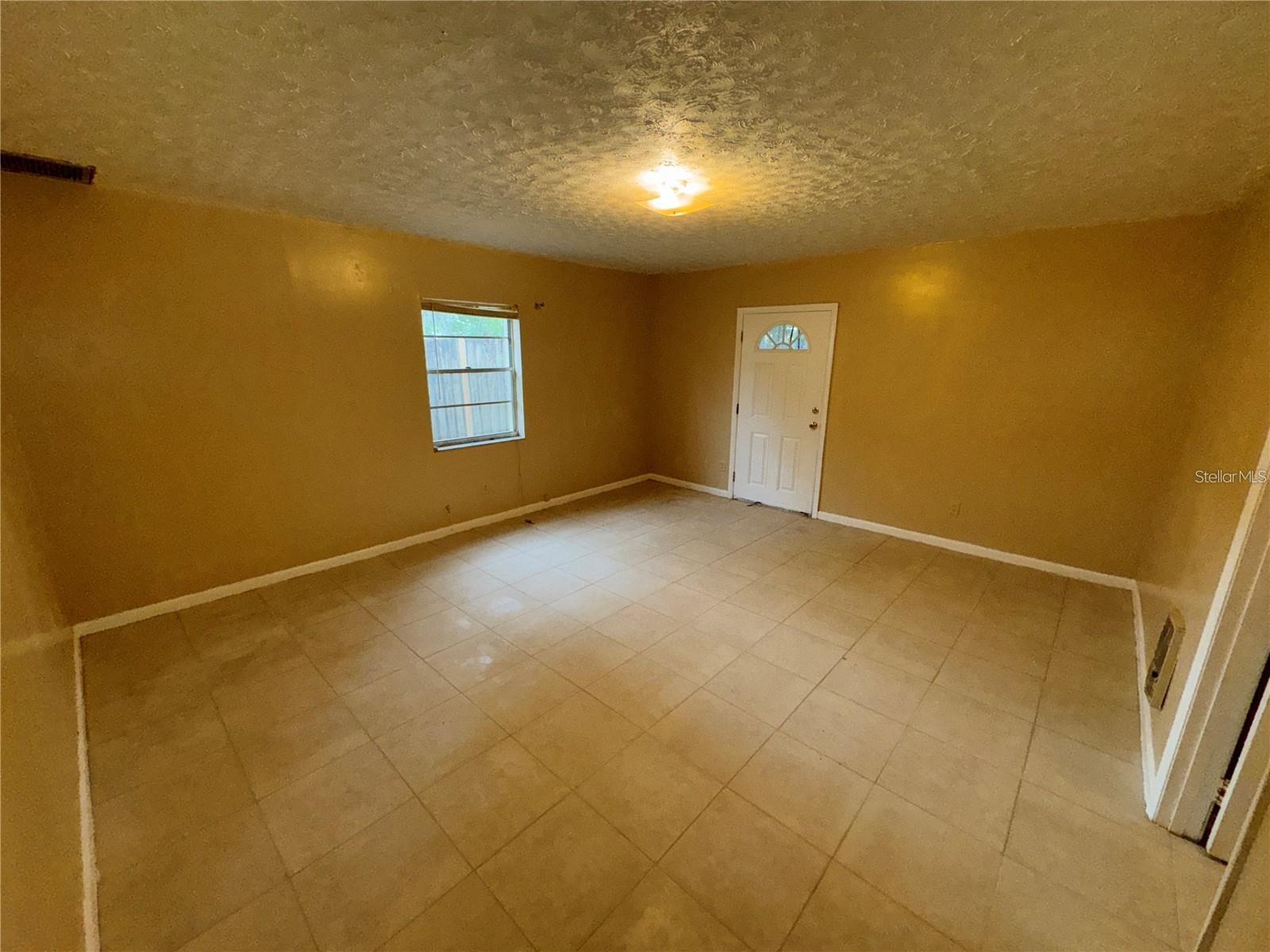 3011 E FLORA ST, TAMPA, FL, 33610