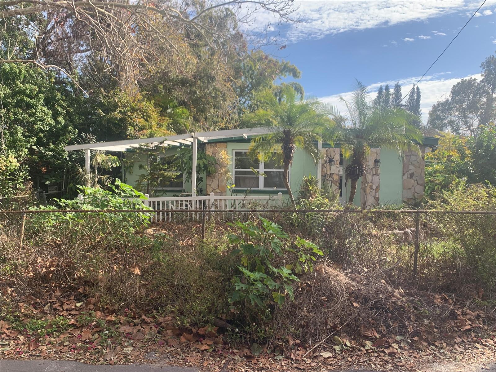 5853 39TH ST N, ST PETERSBURG, FL, 33714