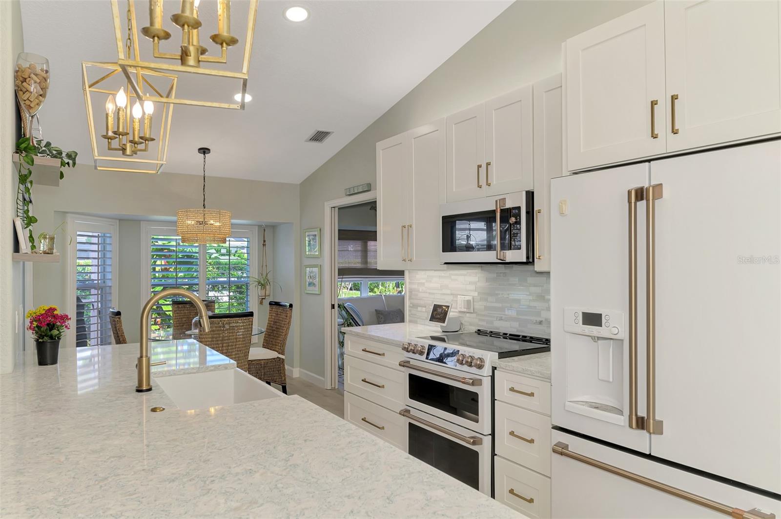 5832 CLEVELAND RD, VENICE, FL, 34293