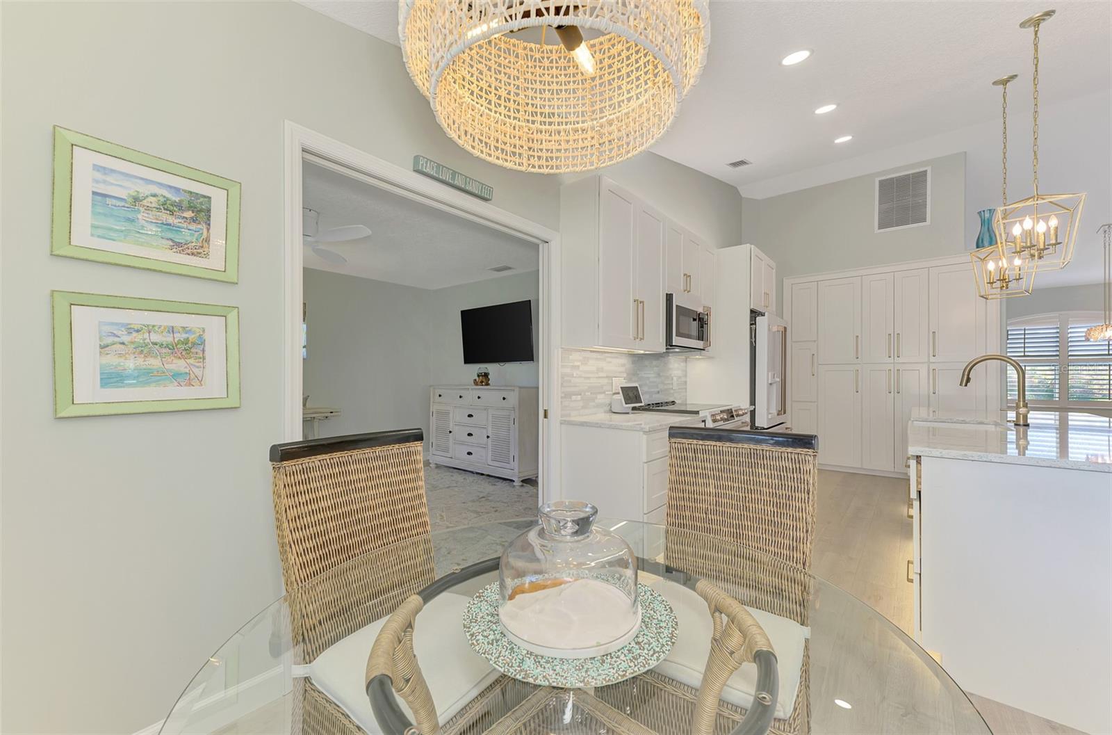 5832 CLEVELAND RD, VENICE, FL, 34293