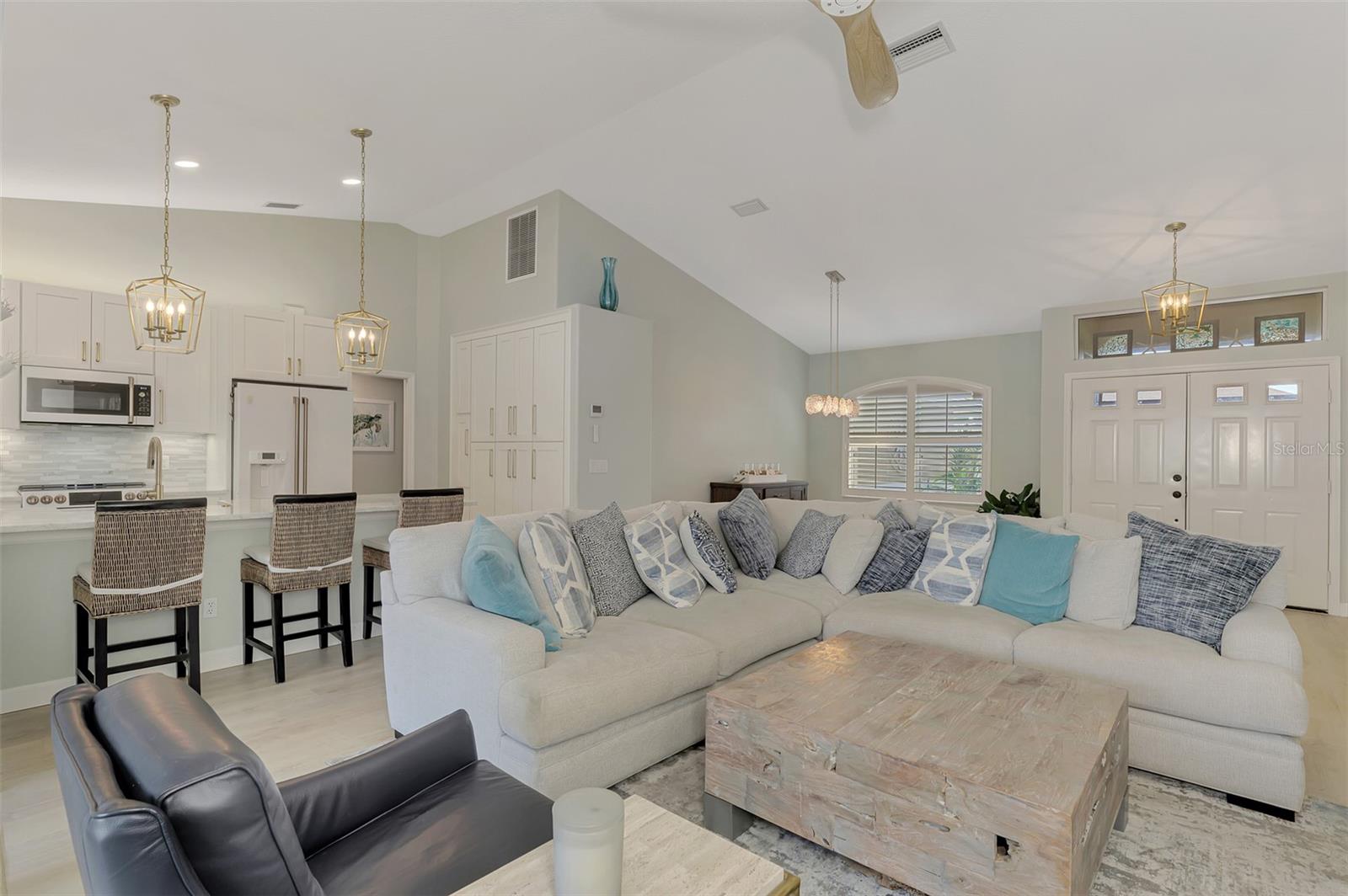 5832 CLEVELAND RD, VENICE, FL, 34293