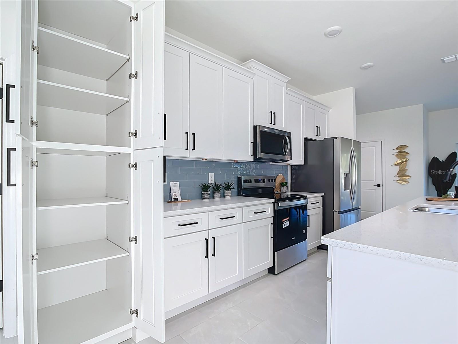 422 EISENHOWER BLVD, LEHIGH ACRES, FL, 33974