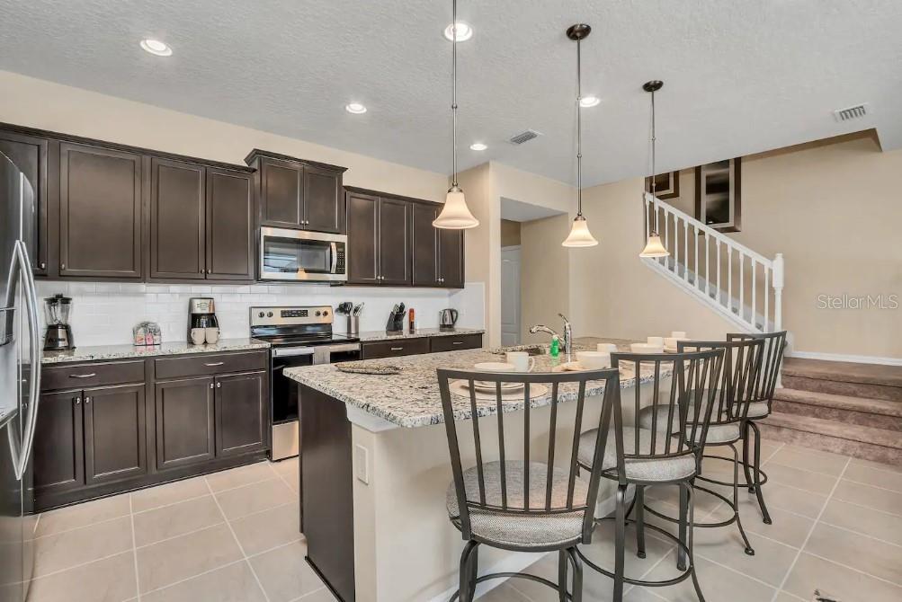 2407 DUBAI ST, KISSIMMEE, FL, 34747