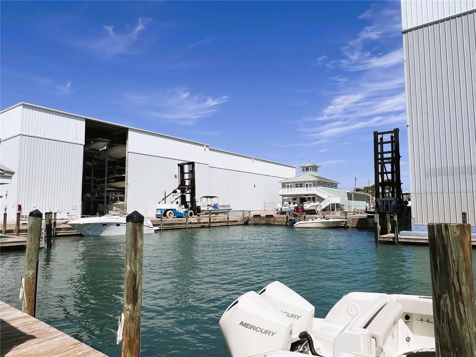 100 CIRCUIT RD #S29, NOKOMIS, FL, 34275