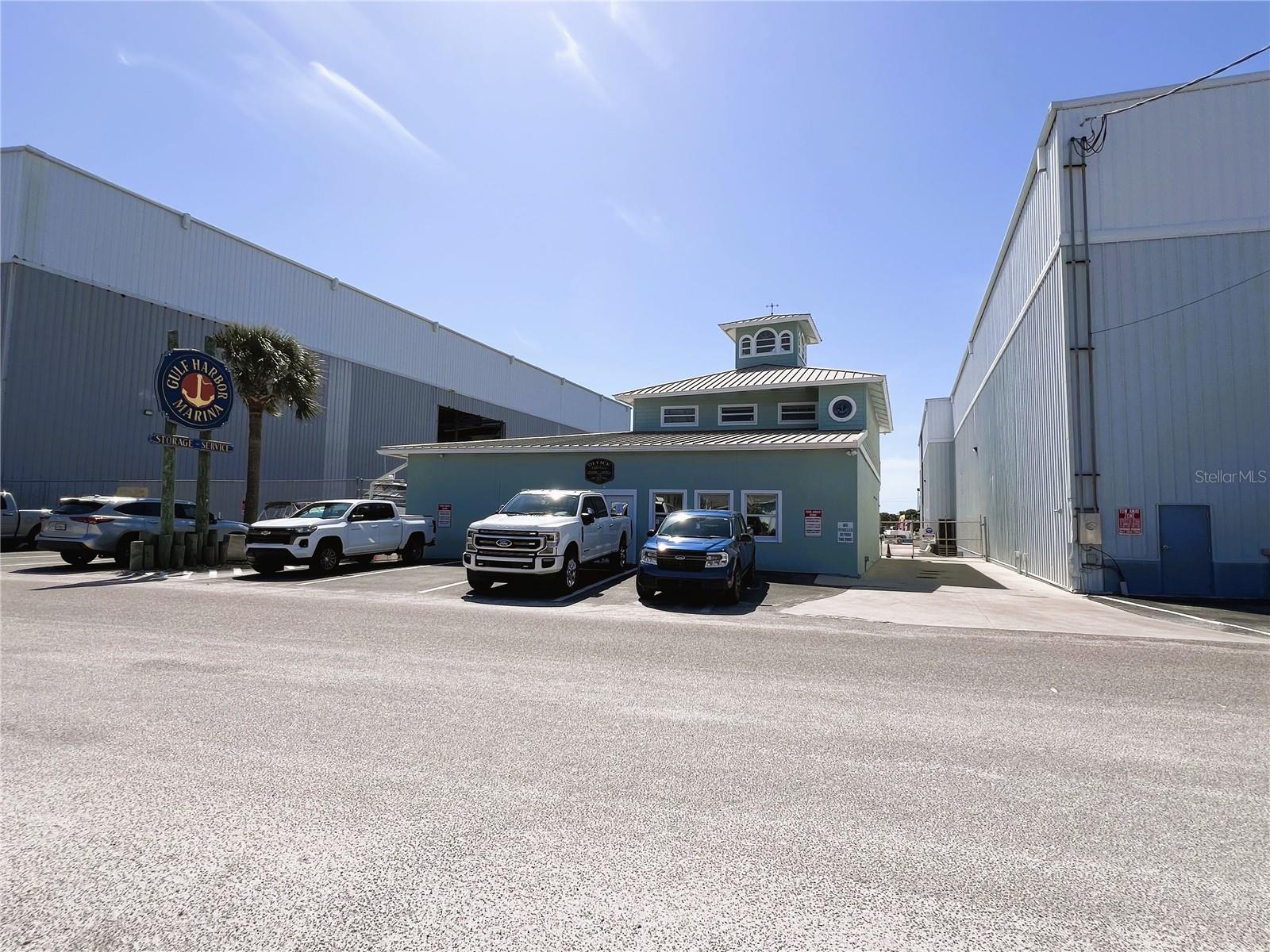 100 CIRCUIT RD #S29, NOKOMIS, FL, 34275