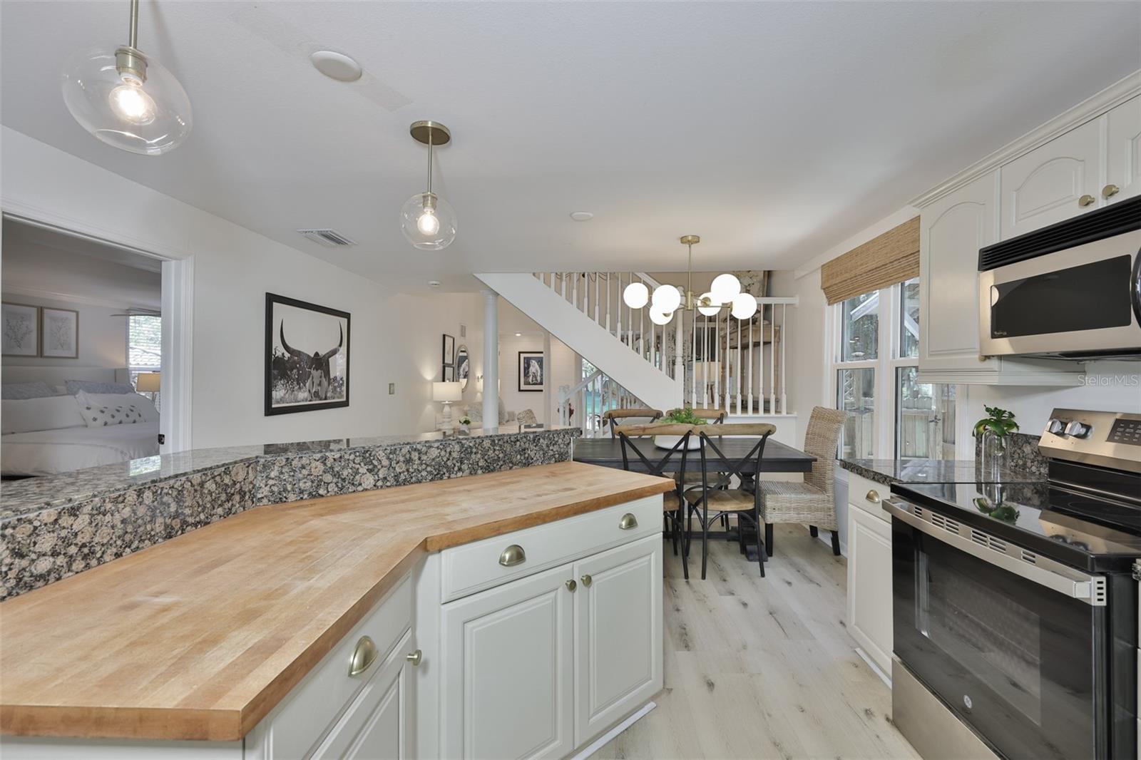 1615 W WATROUS AVE, TAMPA, FL, 33606
