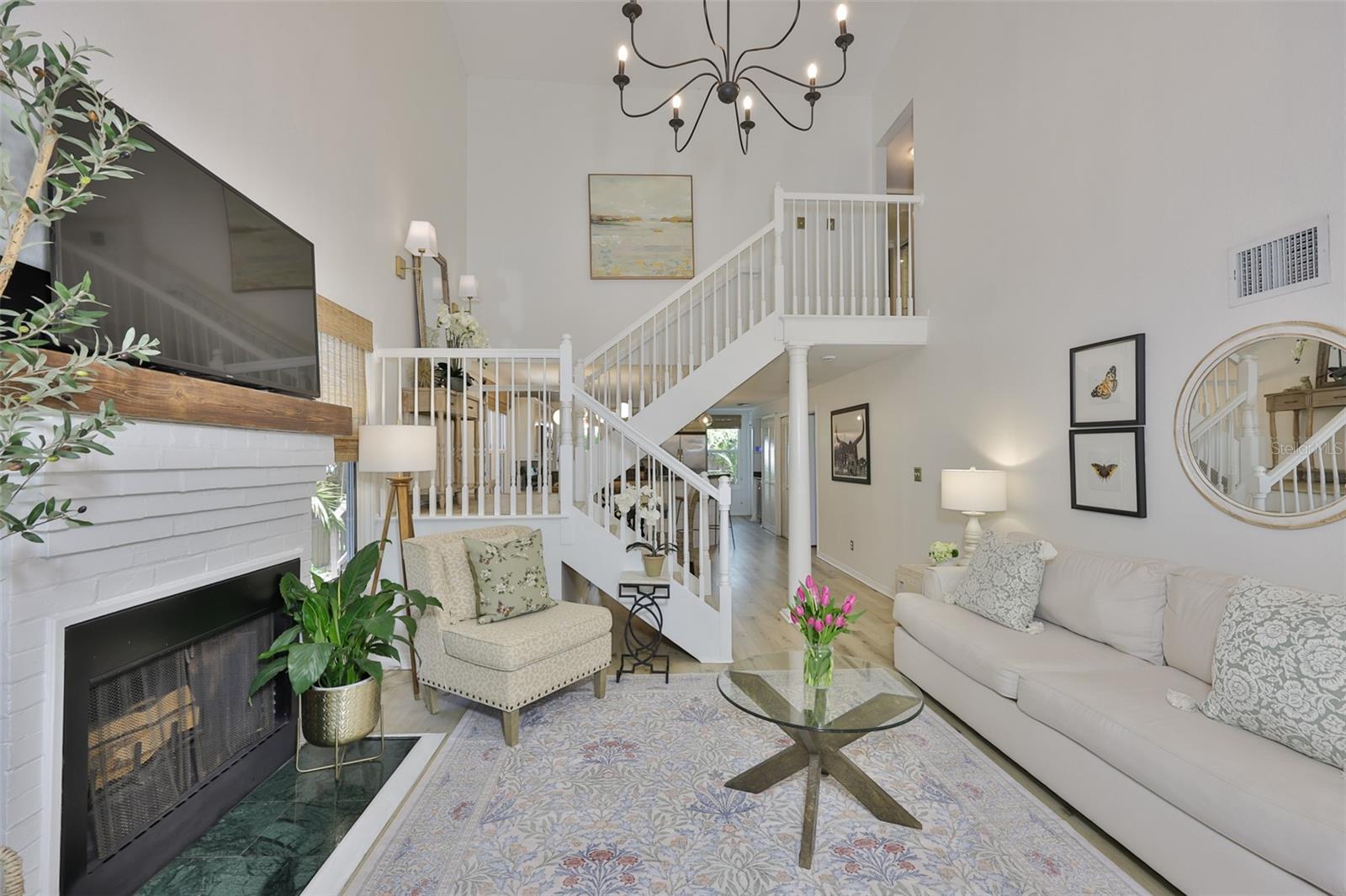 1615 W WATROUS AVE, TAMPA, FL, 33606