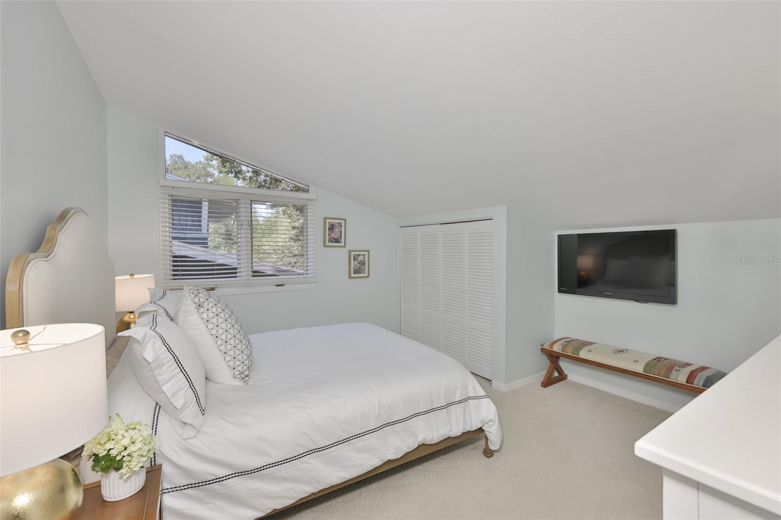 1615 W WATROUS AVE, TAMPA, FL, 33606
