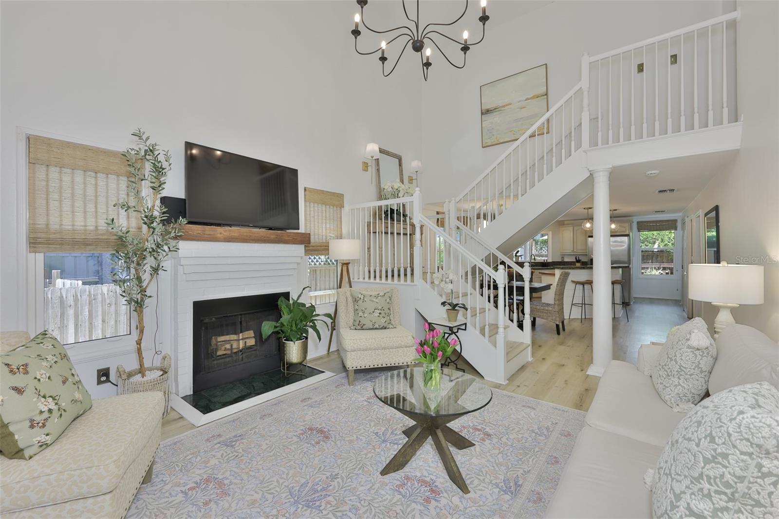 1615 W WATROUS AVE, TAMPA, FL, 33606