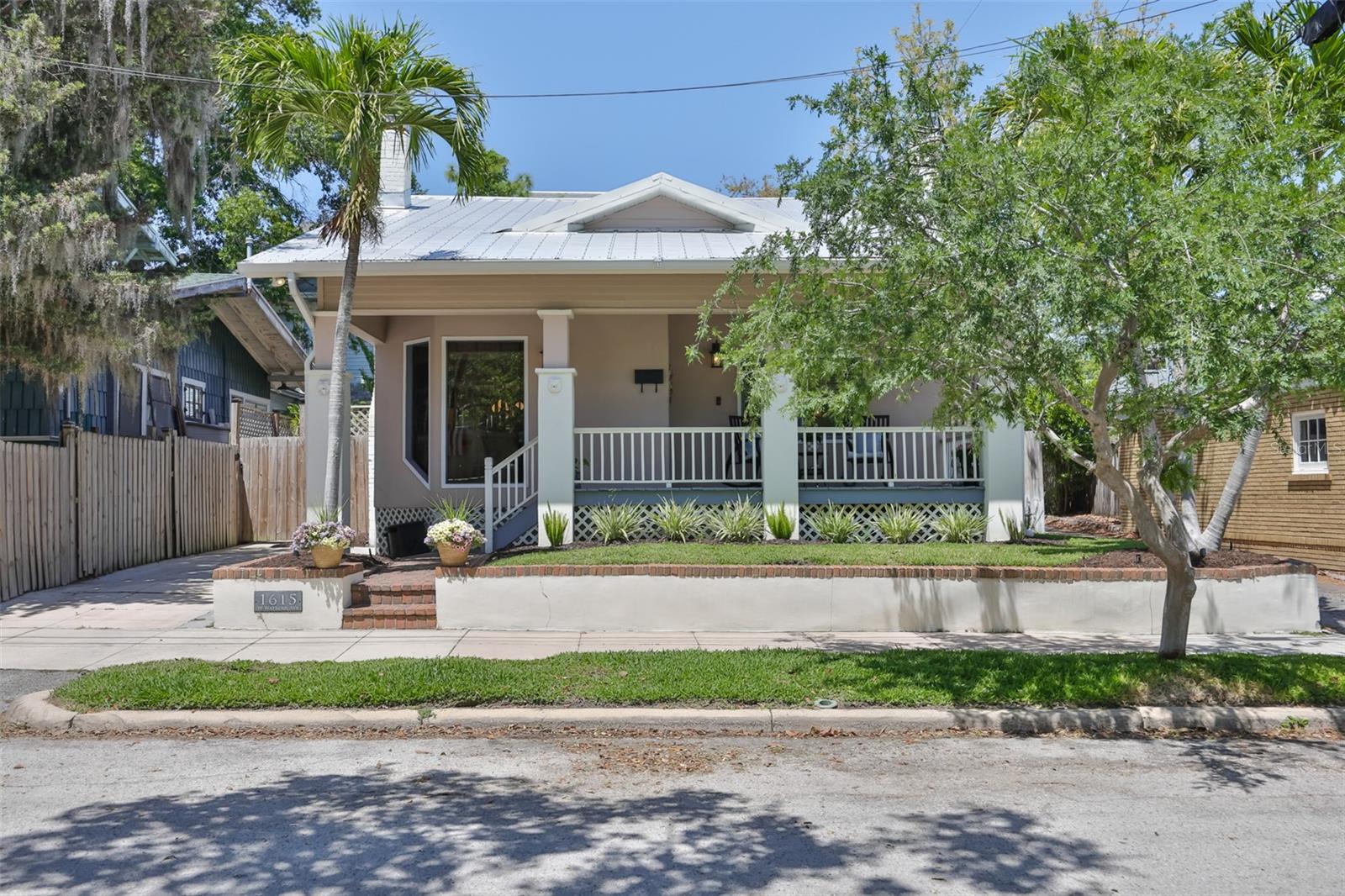 1615 W WATROUS AVE, TAMPA, FL, 33606