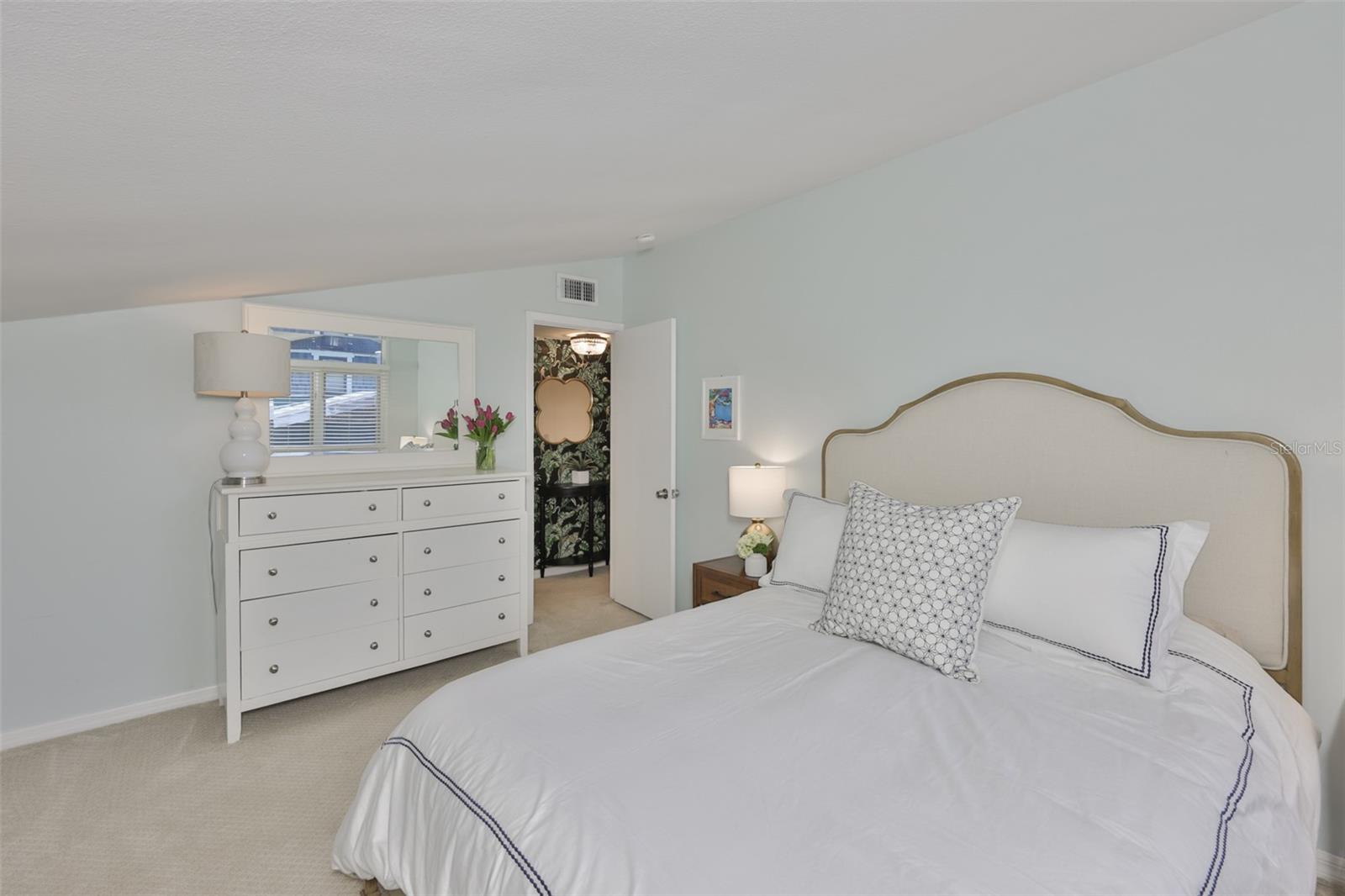 1615 W WATROUS AVE, TAMPA, FL, 33606