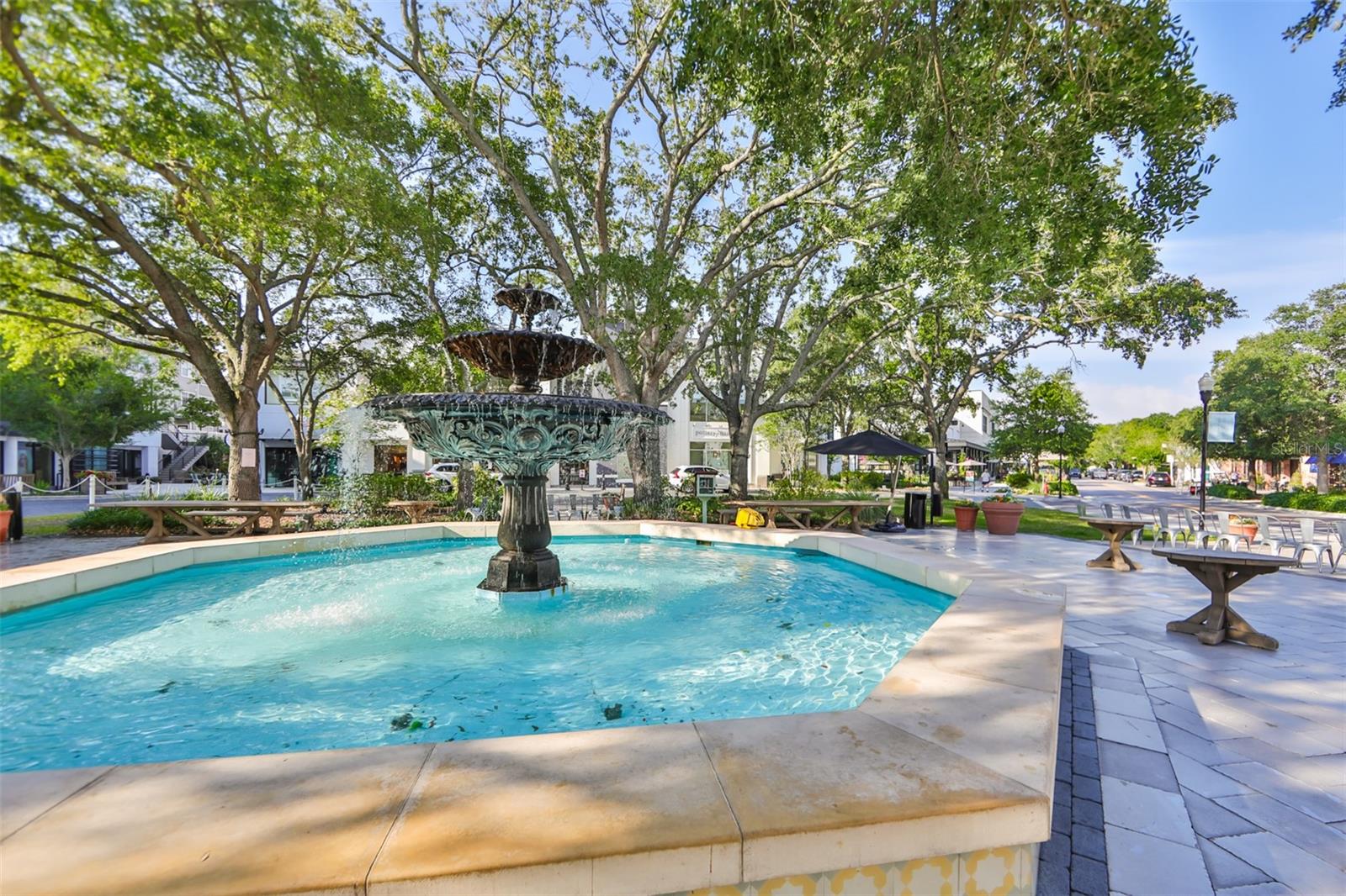 1615 W WATROUS AVE, TAMPA, FL, 33606