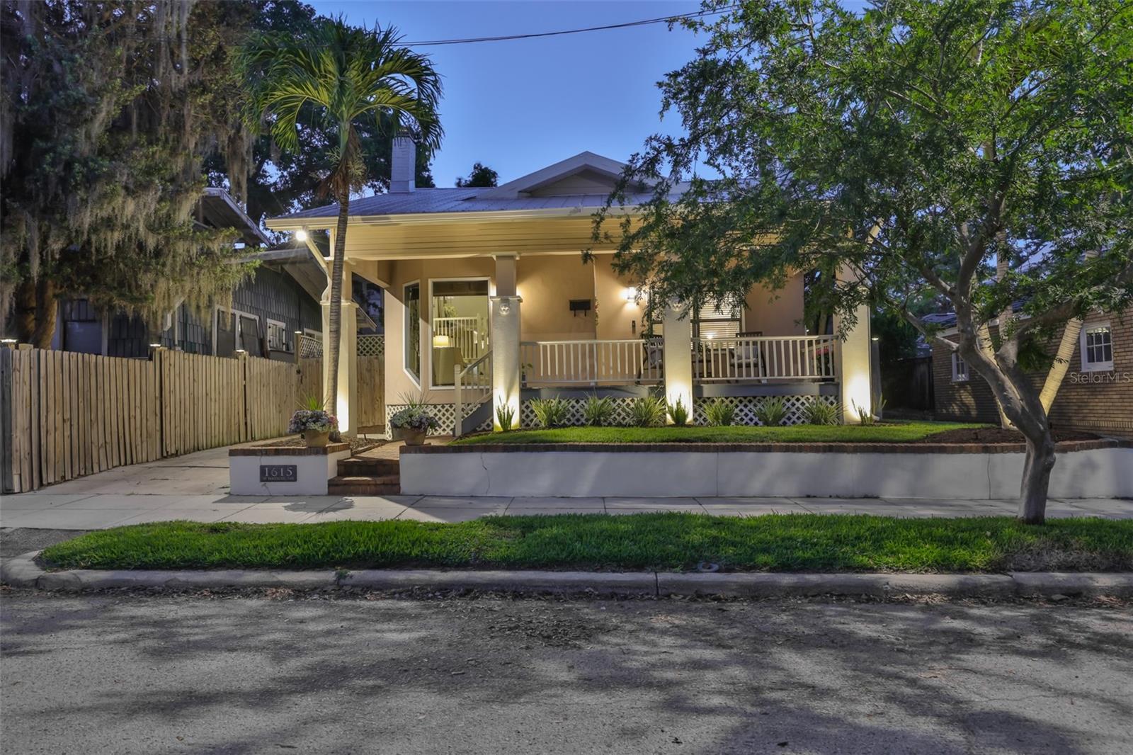 1615 W WATROUS AVE, TAMPA, FL, 33606