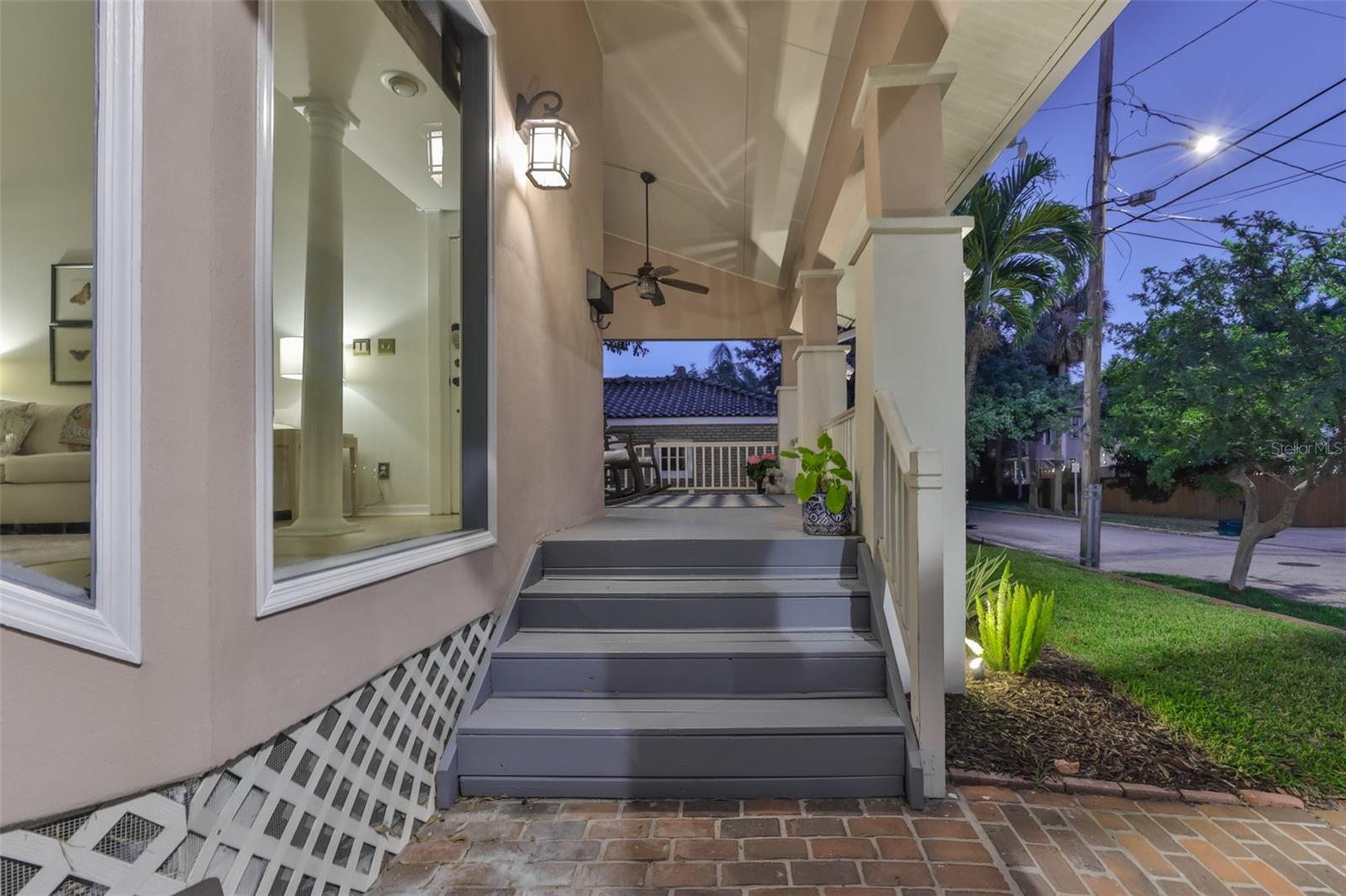1615 W WATROUS AVE, TAMPA, FL, 33606