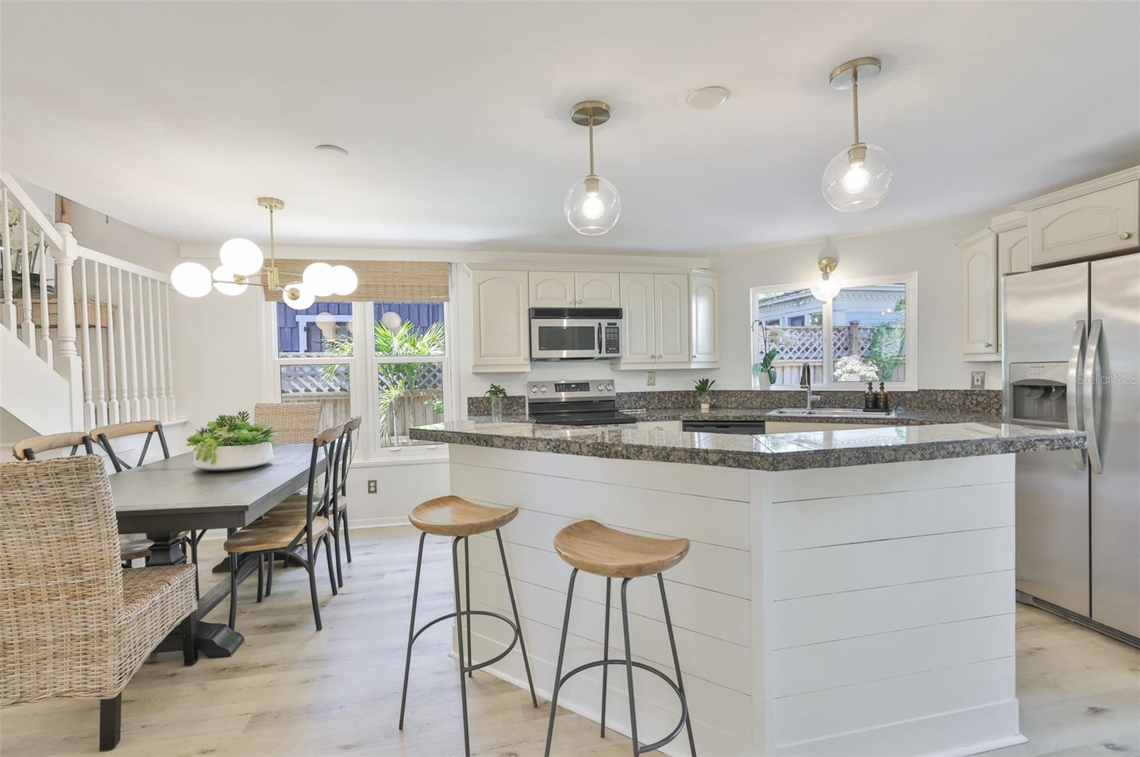 1615 W WATROUS AVE, TAMPA, FL, 33606