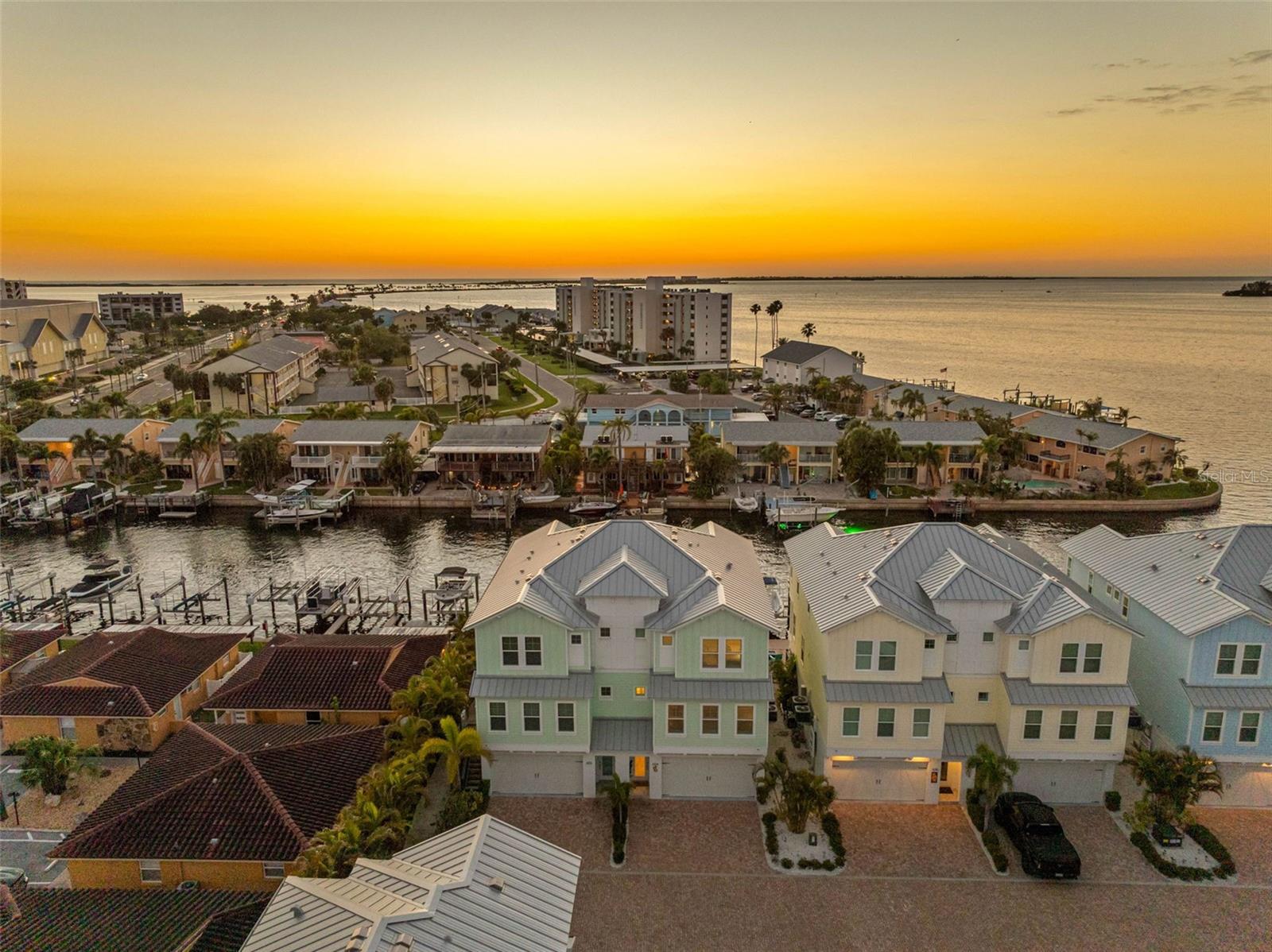 604 SEA CT, DUNEDIN, FL, 34698