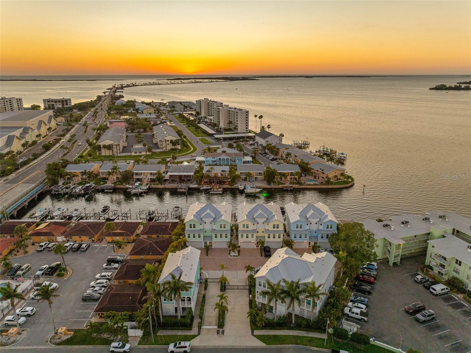 604 SEA CT, DUNEDIN, FL, 34698