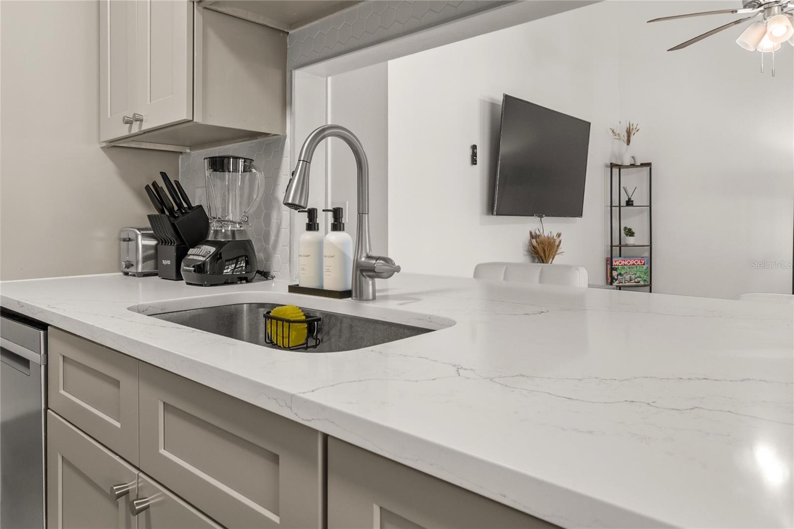 2316 FULTON WAY, LARGO, FL, 33774