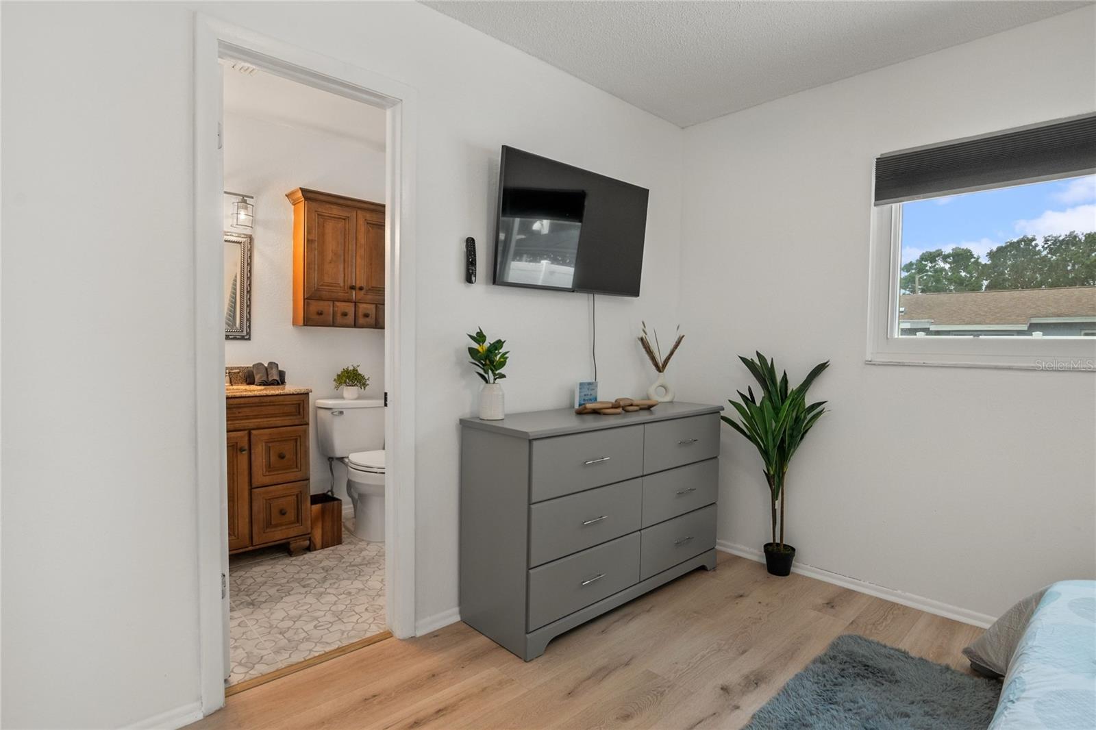 2316 FULTON WAY, LARGO, FL, 33774