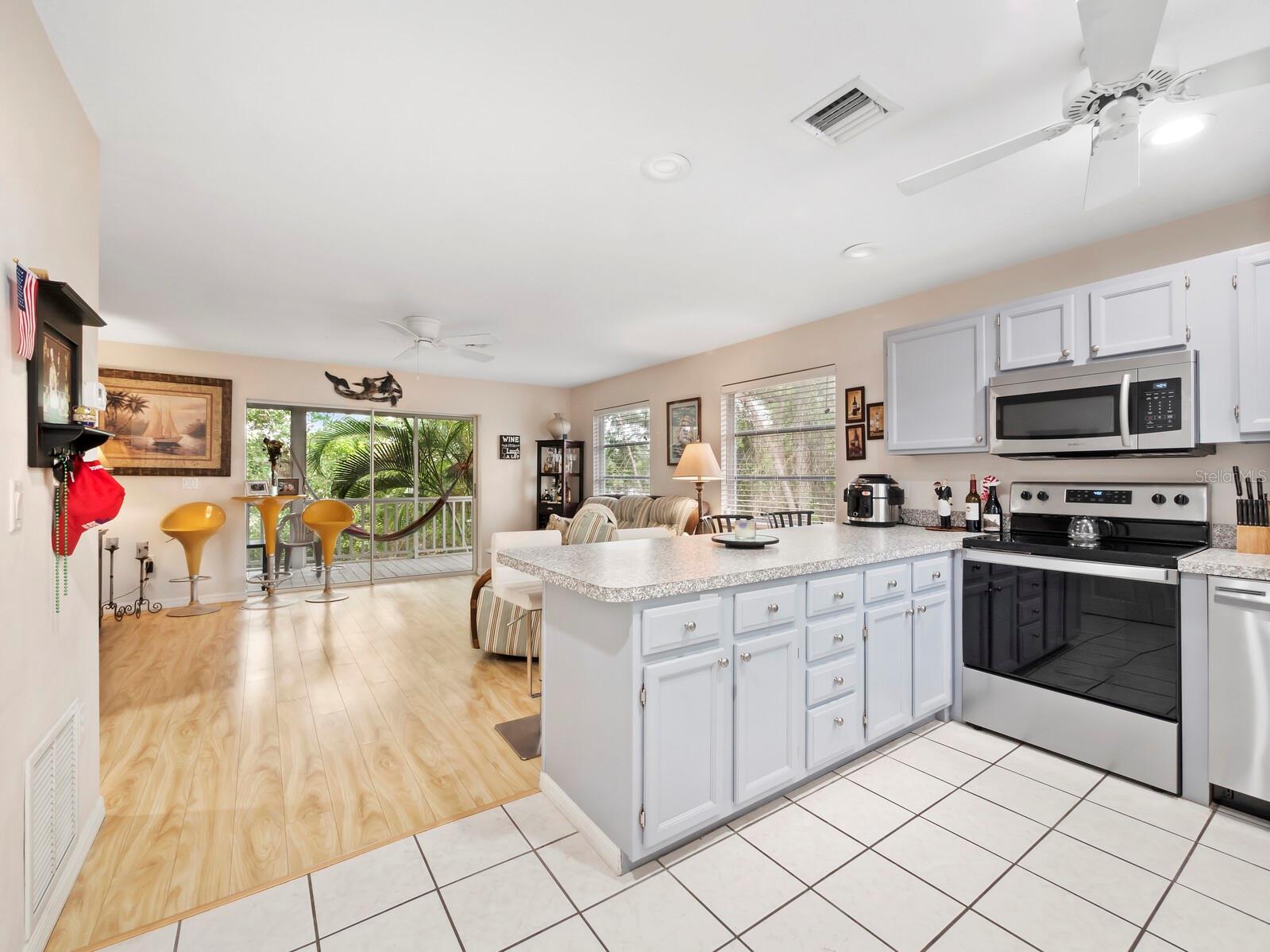 109 SHORE RD, NOKOMIS, FL, 34275