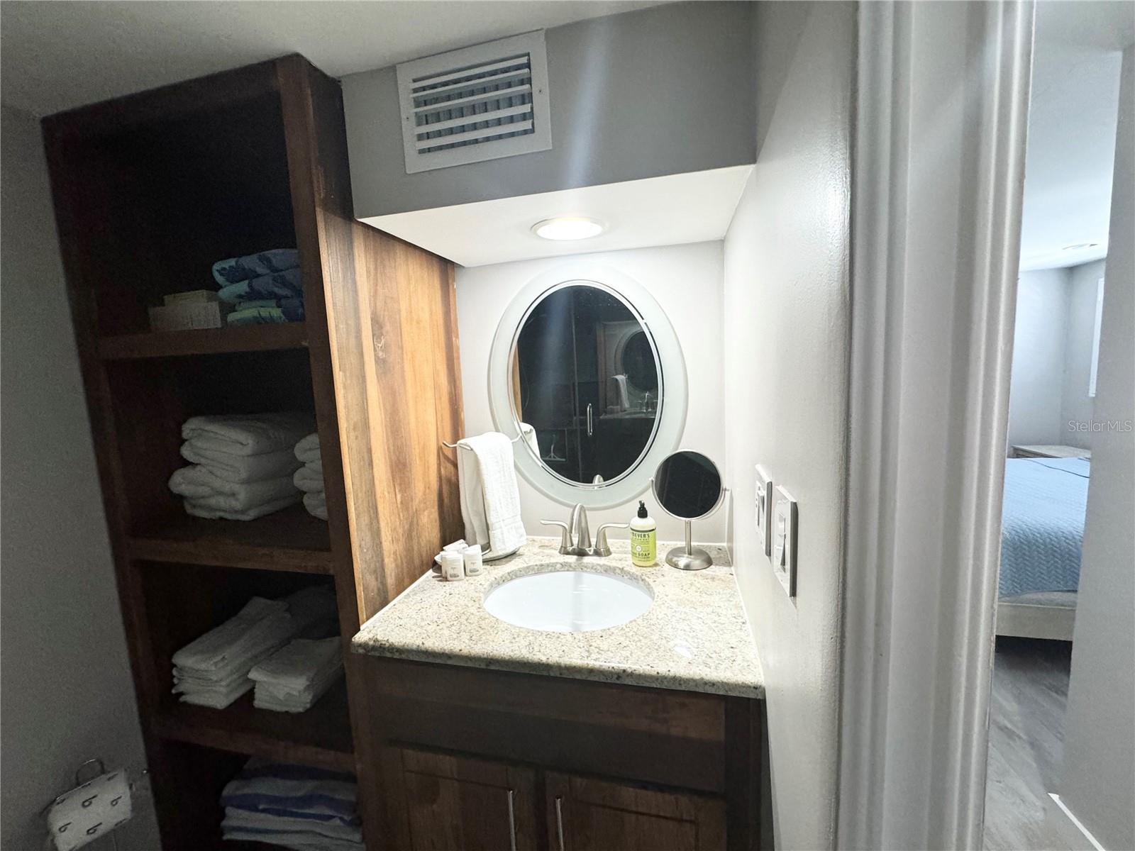 1255 TARPON CENTER DR #612, VENICE, FL, 34285