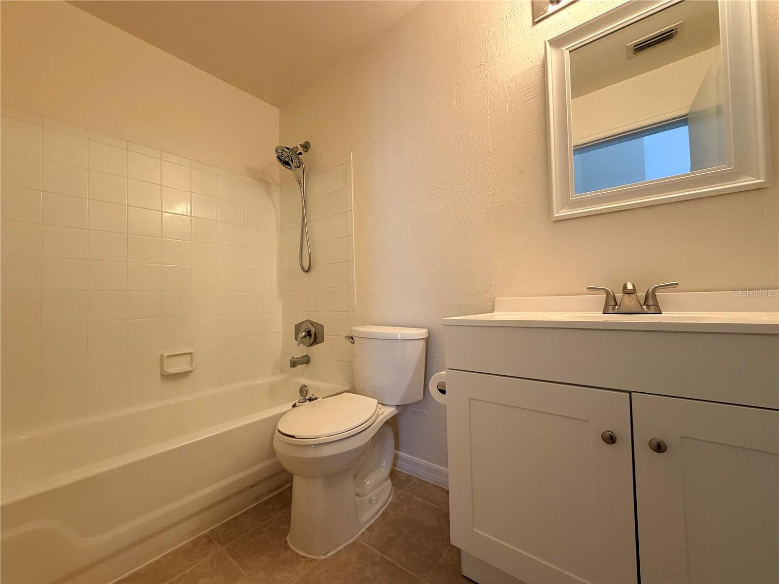 6184 WESTGATE DR #204, ORLANDO, FL, 32835