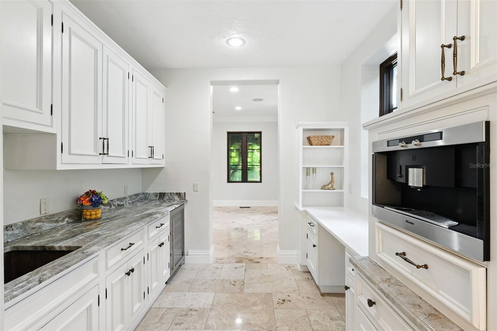 4555 W SWANN AVE, TAMPA, FL, 33609