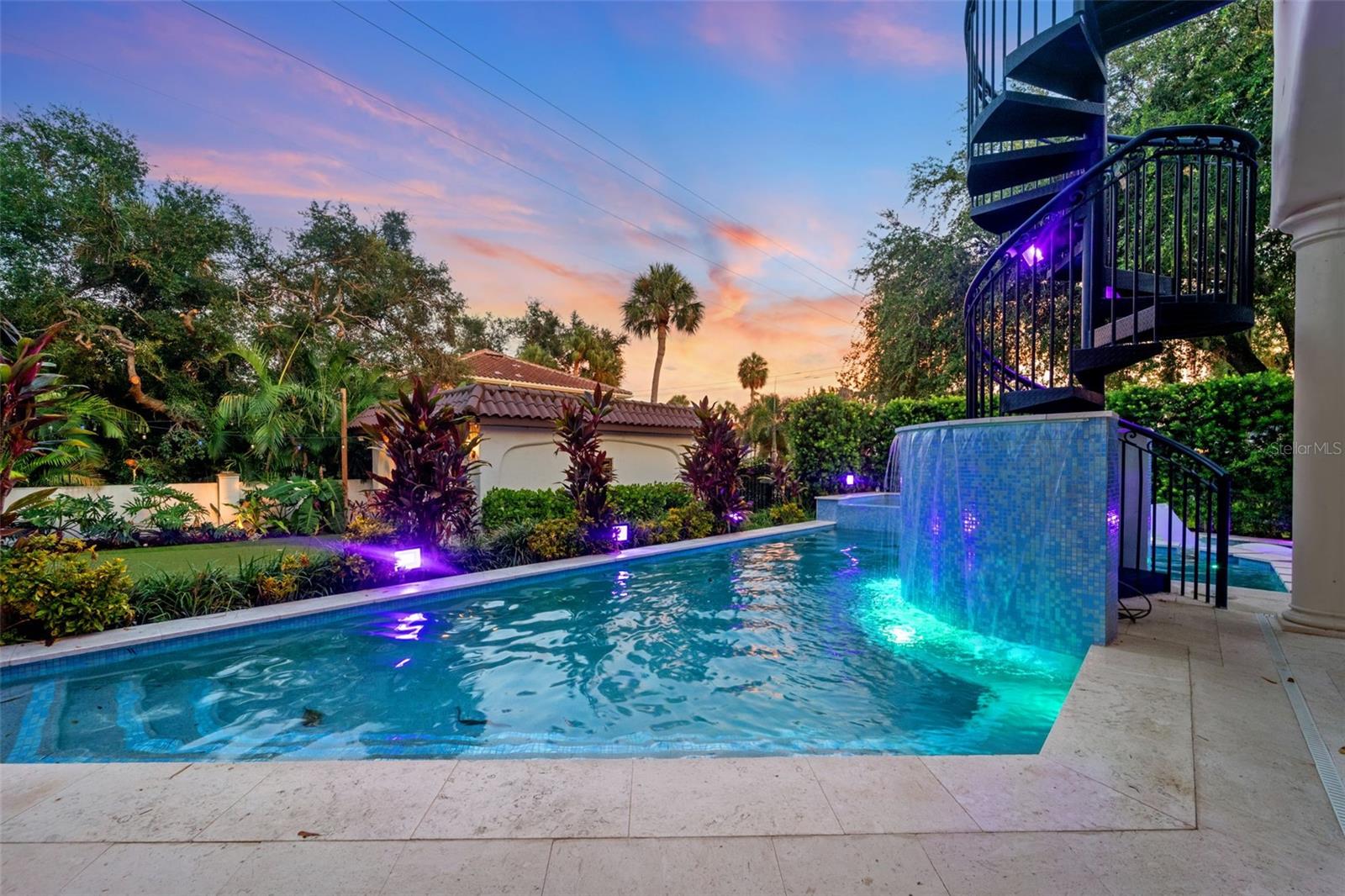 4555 W SWANN AVE, TAMPA, FL, 33609