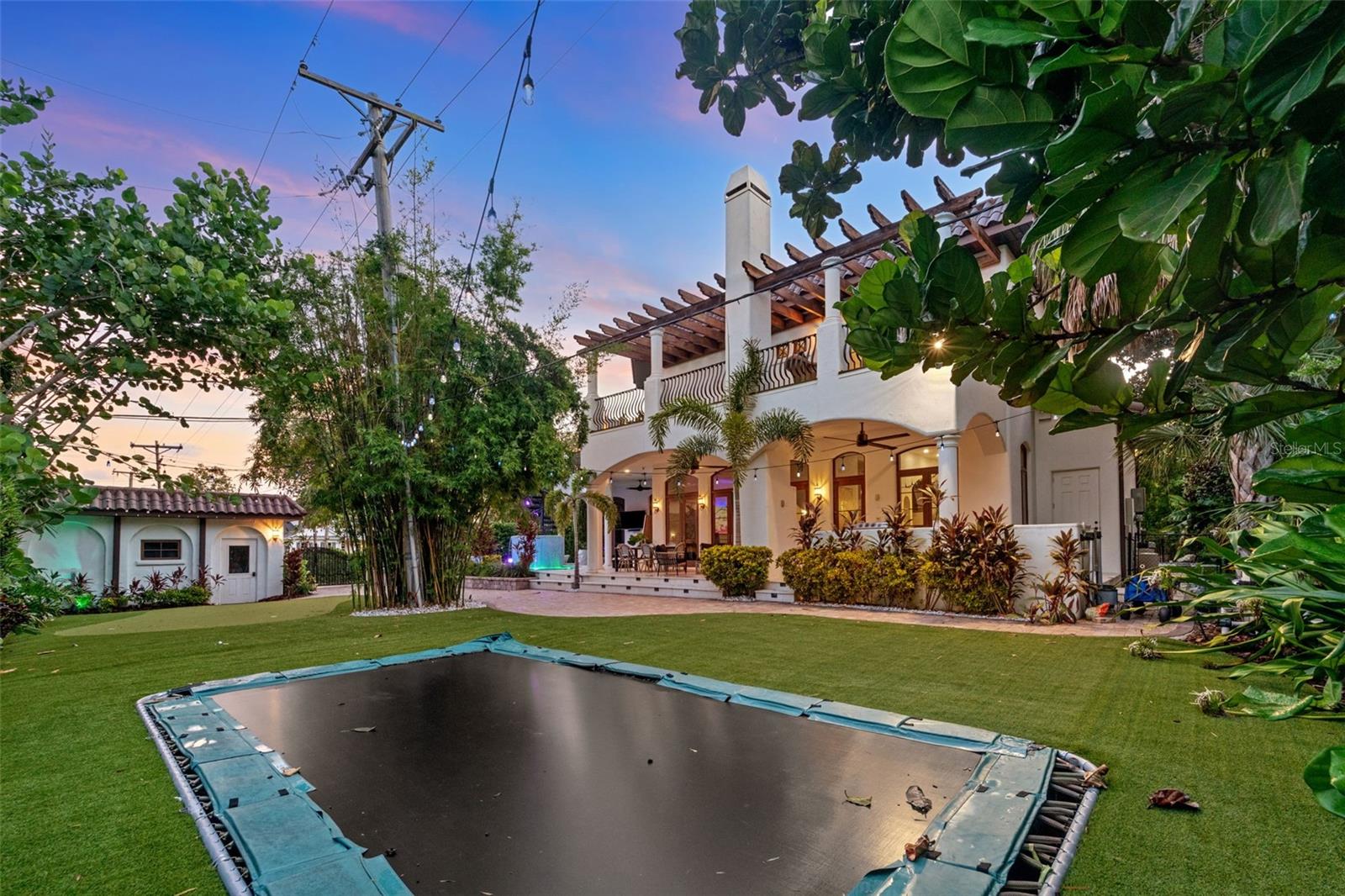 4555 W SWANN AVE, TAMPA, FL, 33609