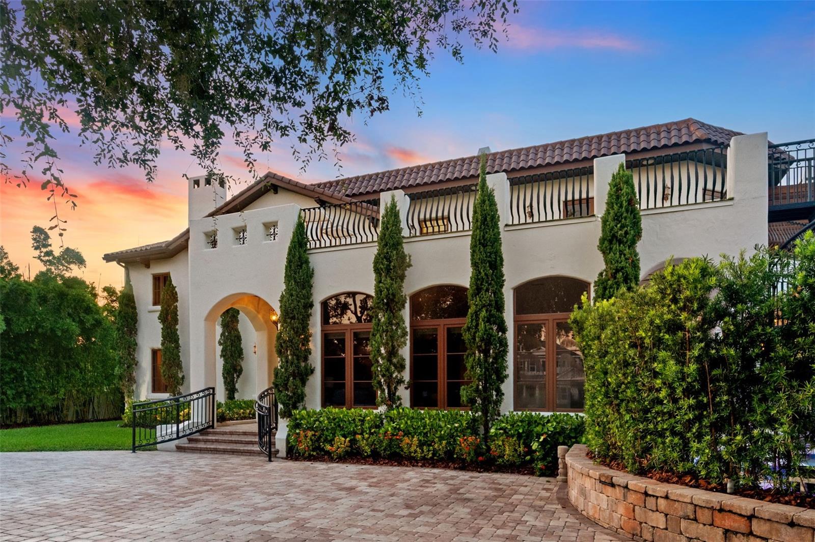 4555 W SWANN AVE, TAMPA, FL, 33609