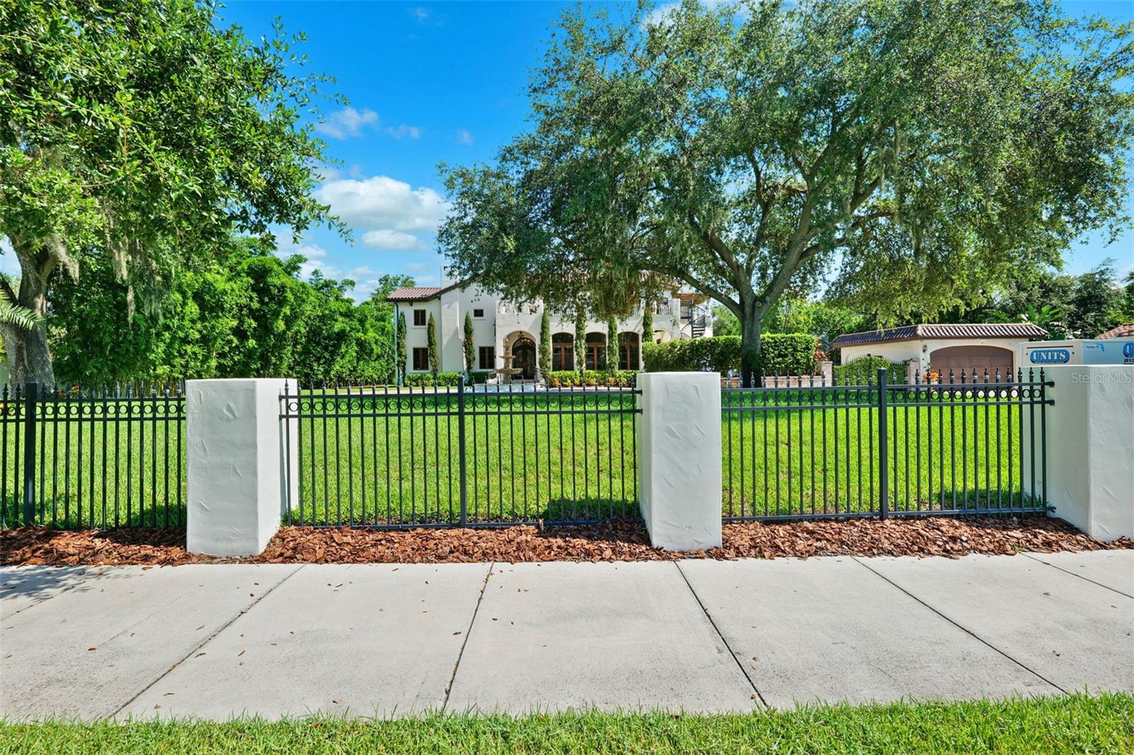 4555 W SWANN AVE, TAMPA, FL, 33609