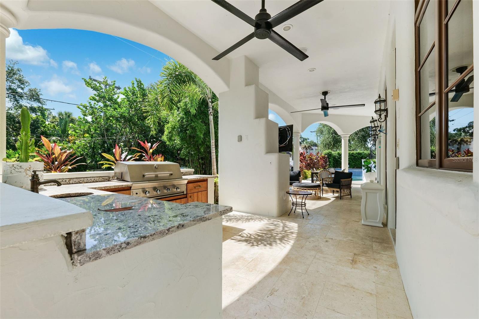 4555 W SWANN AVE, TAMPA, FL, 33609