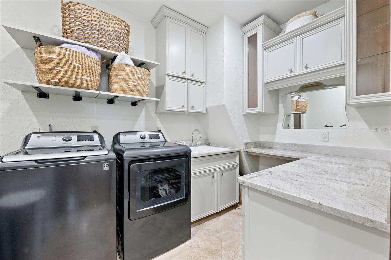 4555 W SWANN AVE, TAMPA, FL, 33609