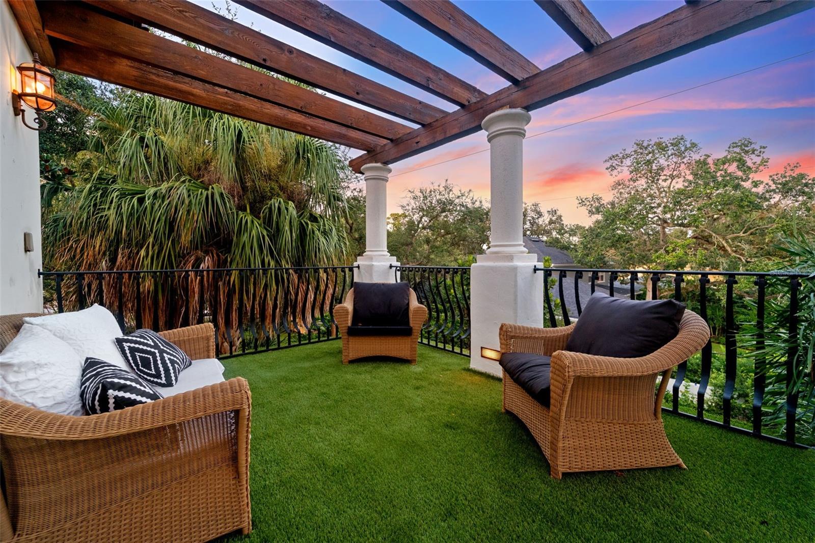 4555 W SWANN AVE, TAMPA, FL, 33609