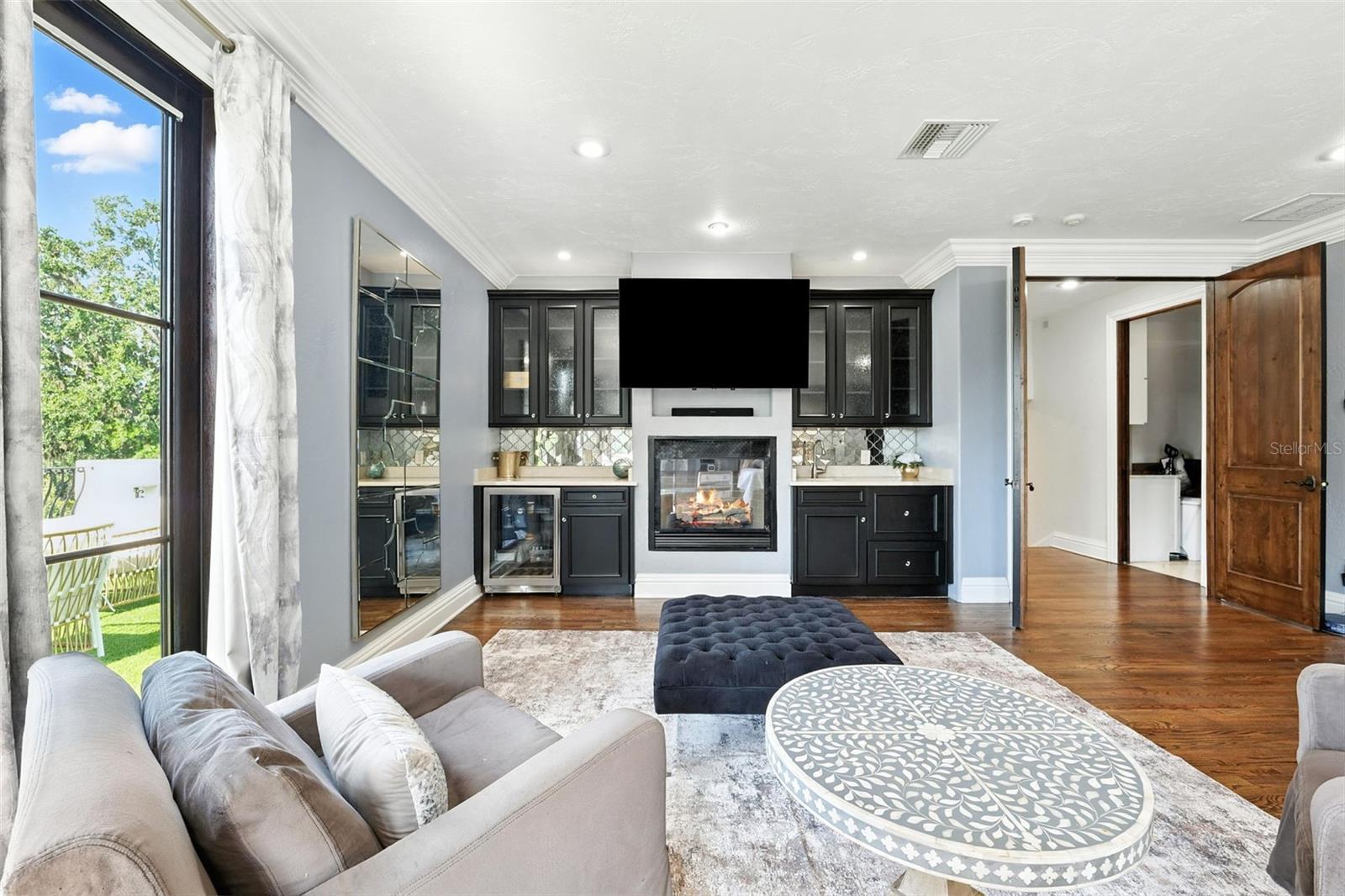 4555 W SWANN AVE, TAMPA, FL, 33609