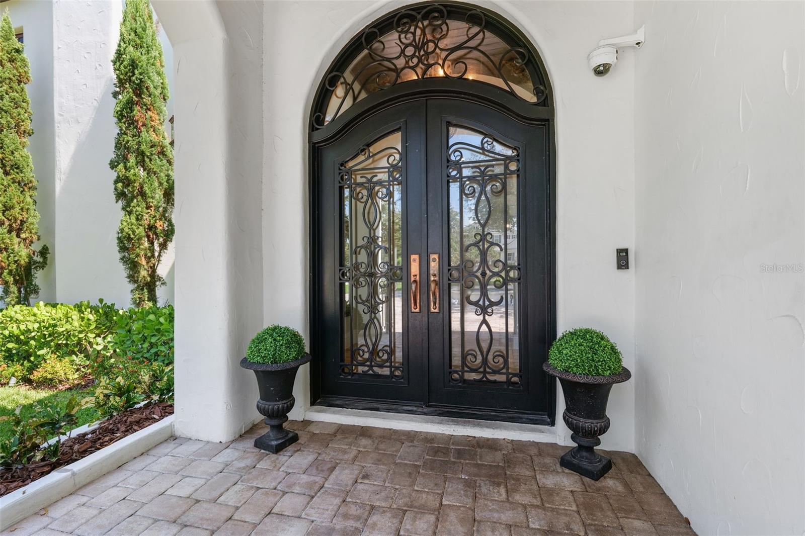 4555 W SWANN AVE, TAMPA, FL, 33609