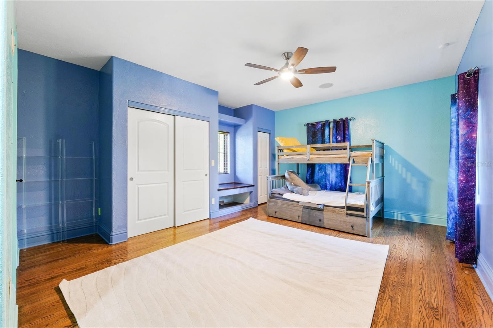 4555 W SWANN AVE, TAMPA, FL, 33609