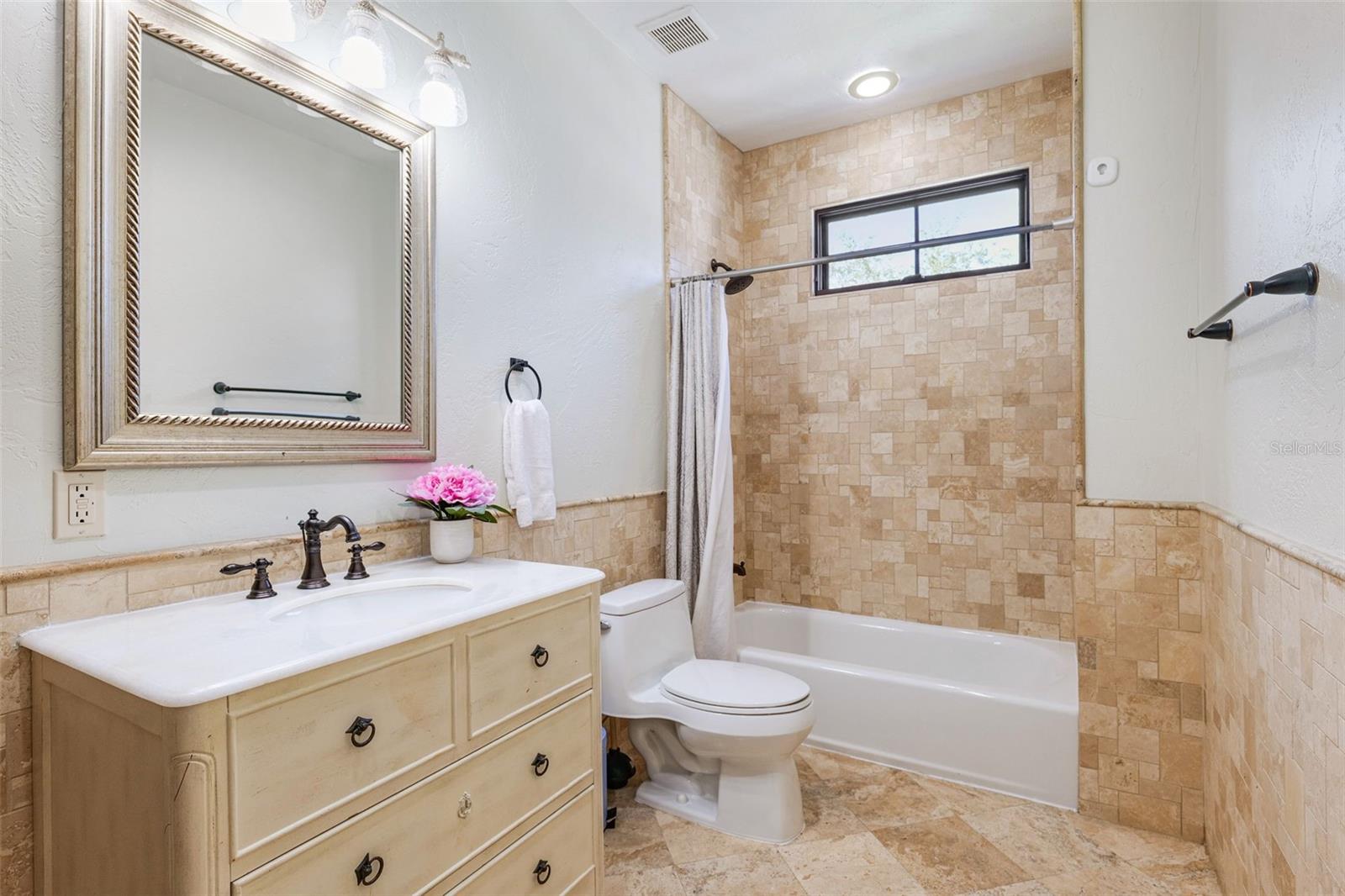 4555 W SWANN AVE, TAMPA, FL, 33609