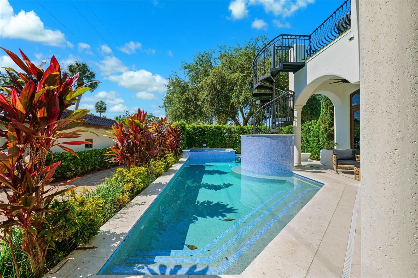 4555 W SWANN AVE, TAMPA, FL, 33609