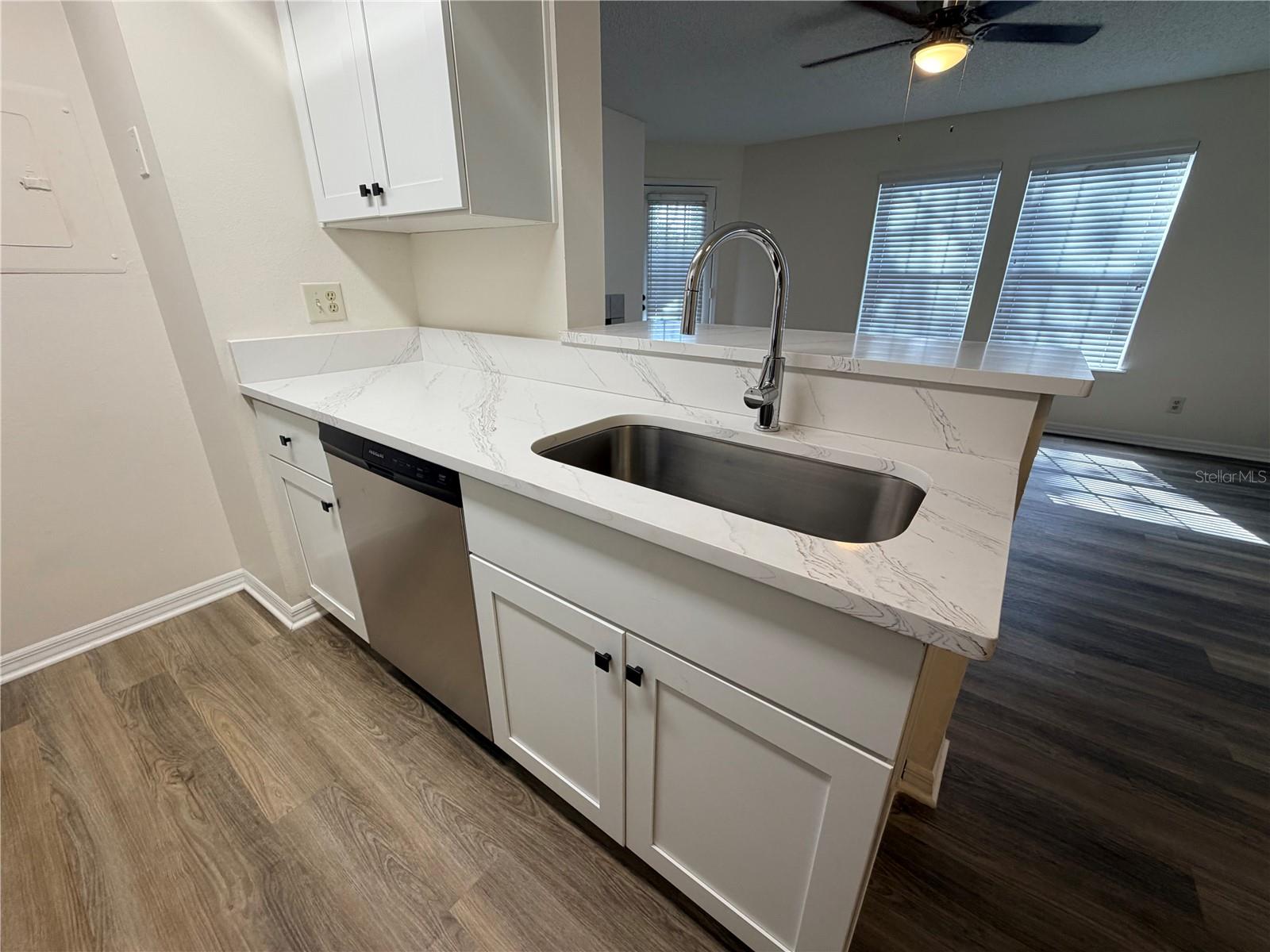 5986 WESTGATE DR #204, ORLANDO, FL, 32835