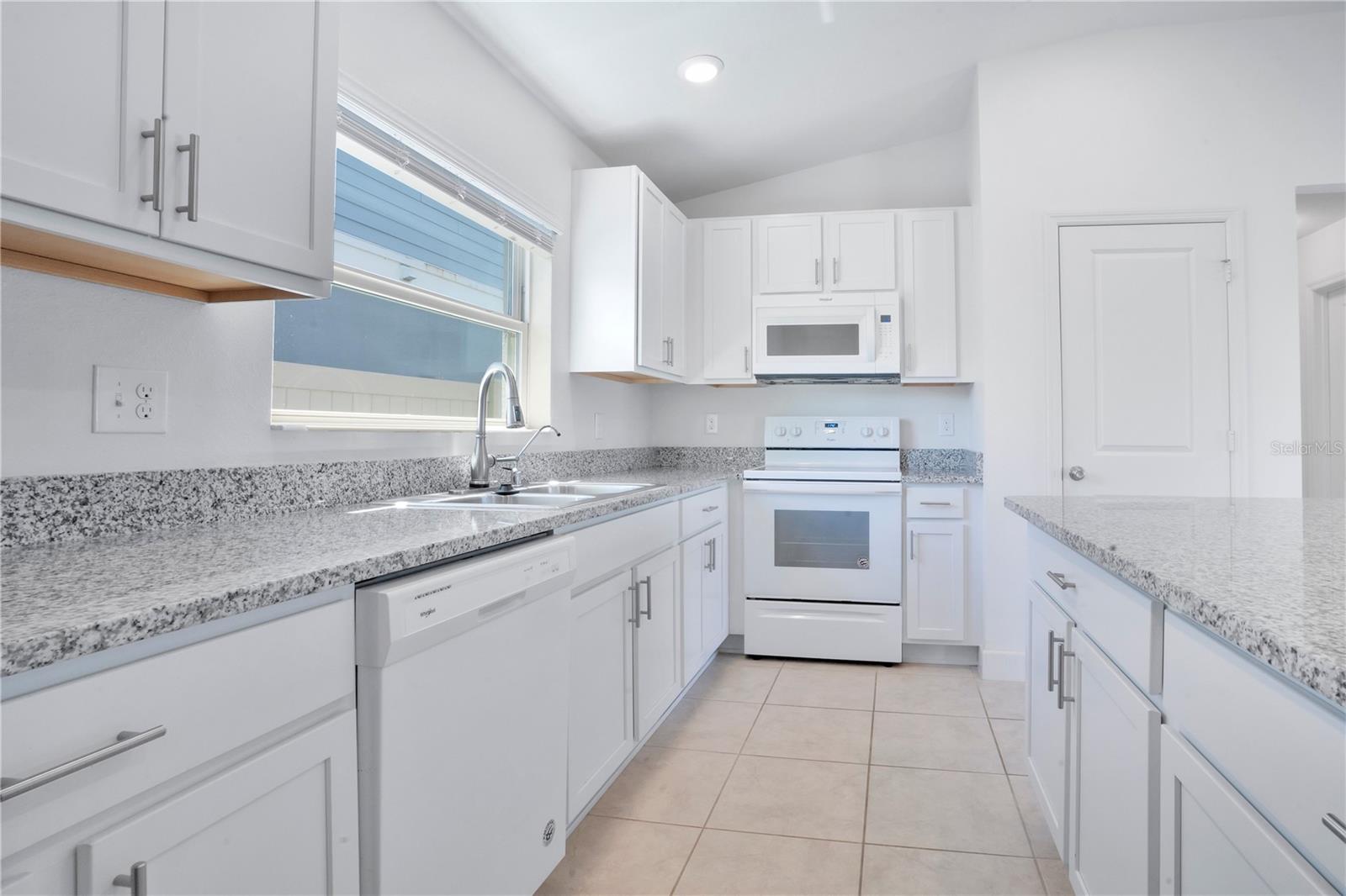 204 MILES CT, DAVENPORT, FL, 33837