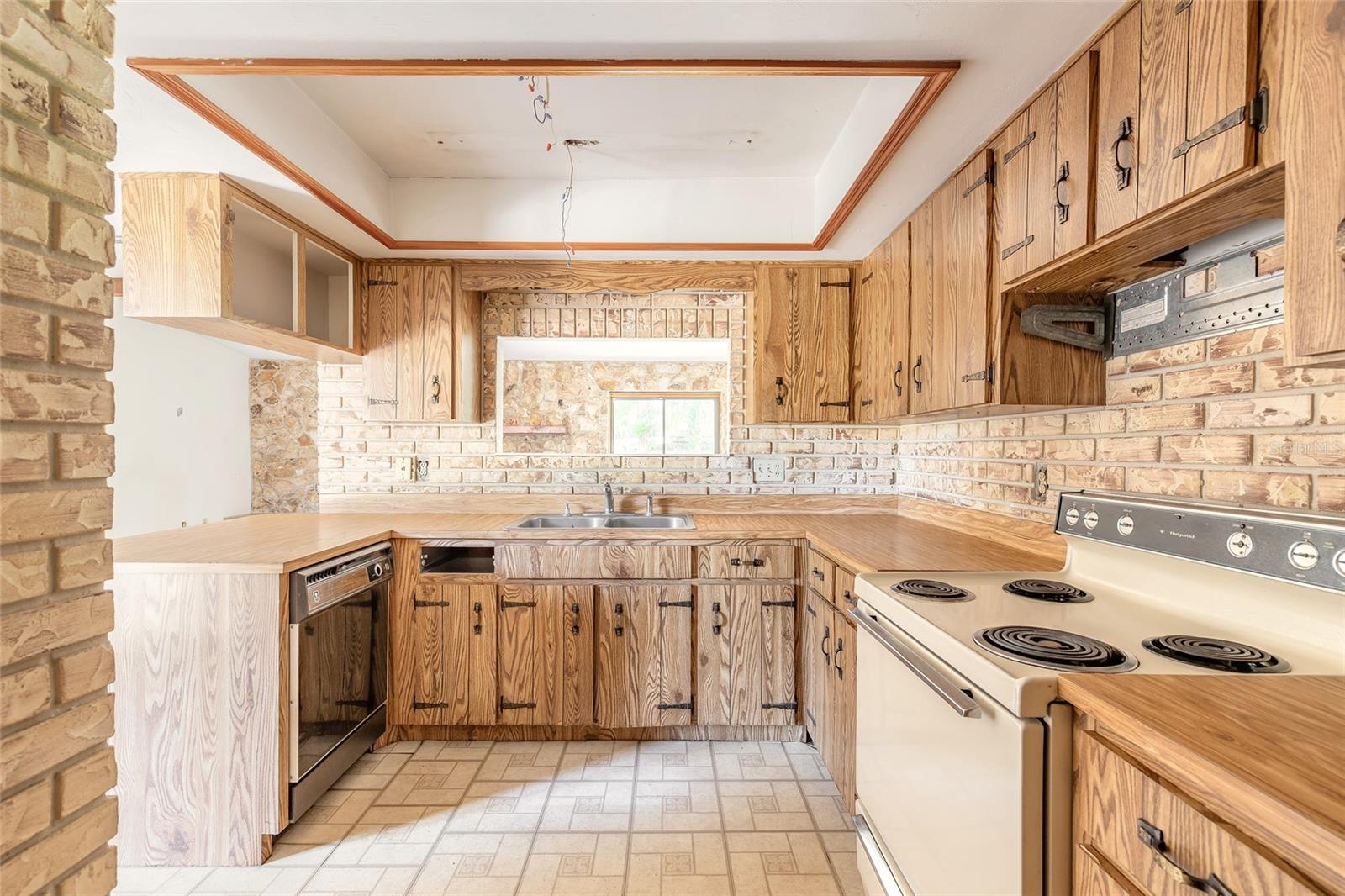 1154 BUENA VISTA DR, DAYTONA BEACH, FL, 32117