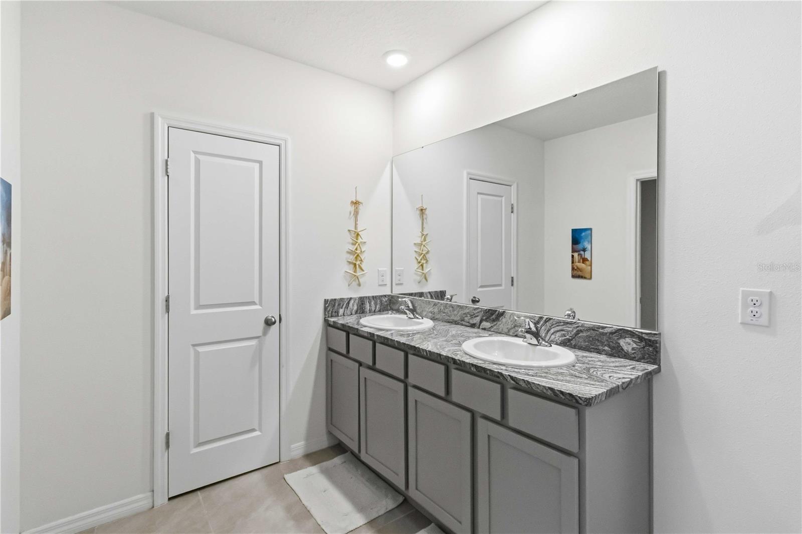 8354 HARDY BAY LOOP, WESLEY CHAPEL, FL, 33545