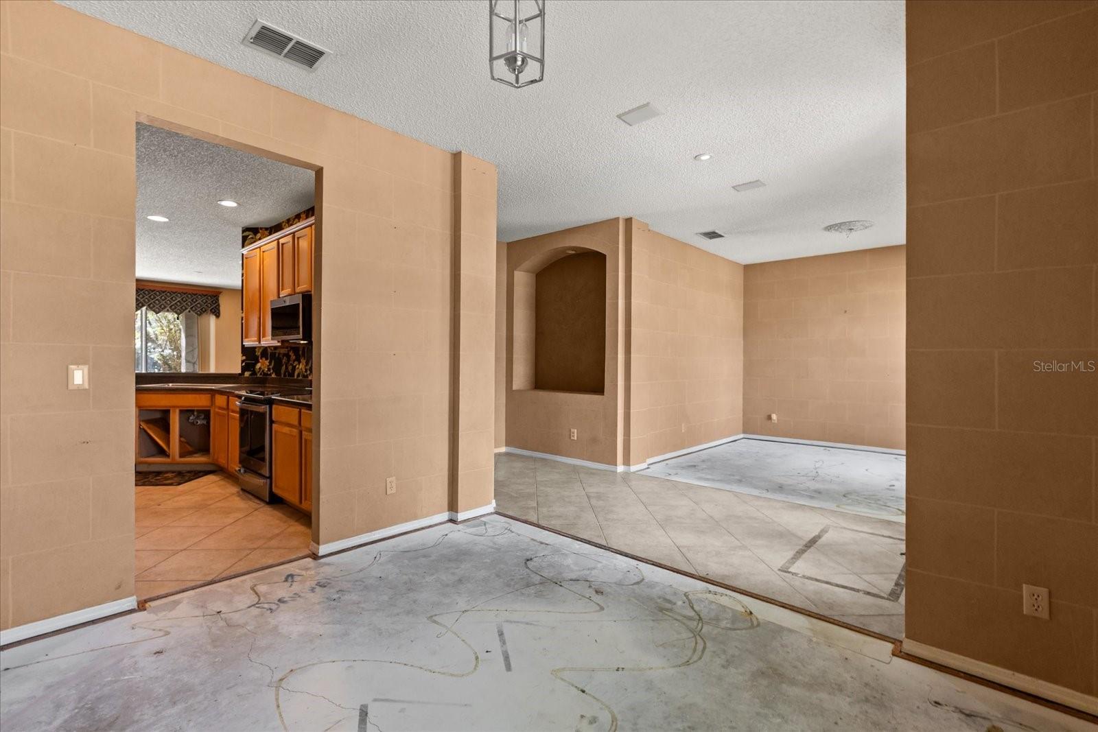 13853 SUNSHOWERS CIR, ORLANDO, FL, 32828